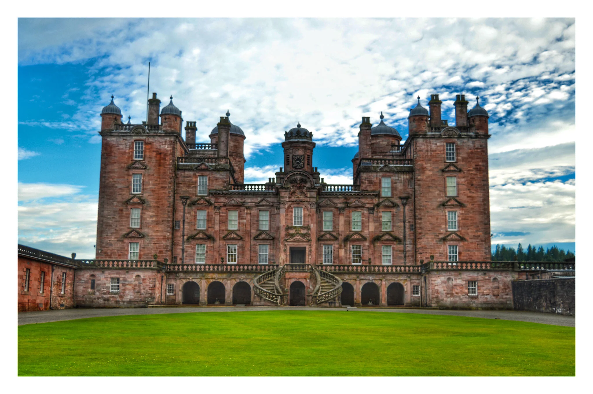 Drumlanrig Castle