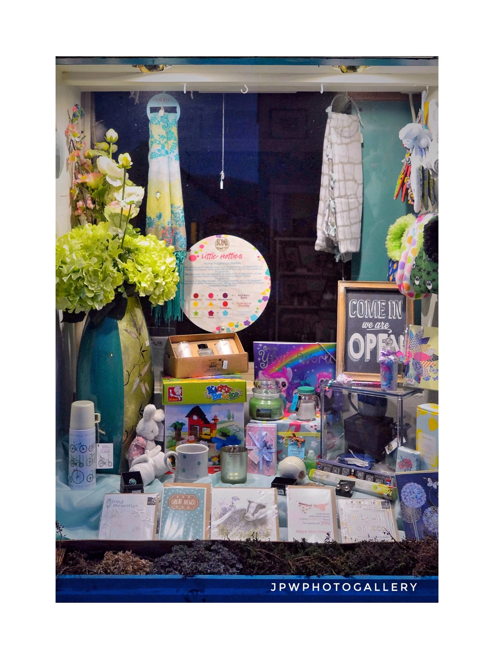 CT : 29 - The Shop Window, Ullapool