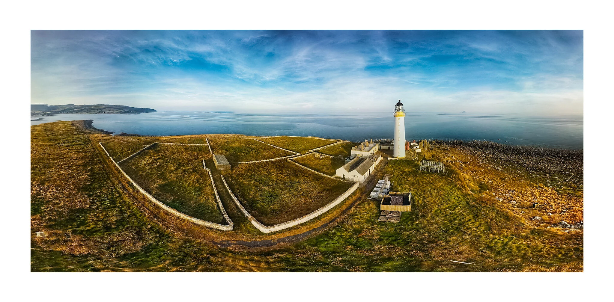 LH : 17 - Pladda Lighthouse (Wide Angle)