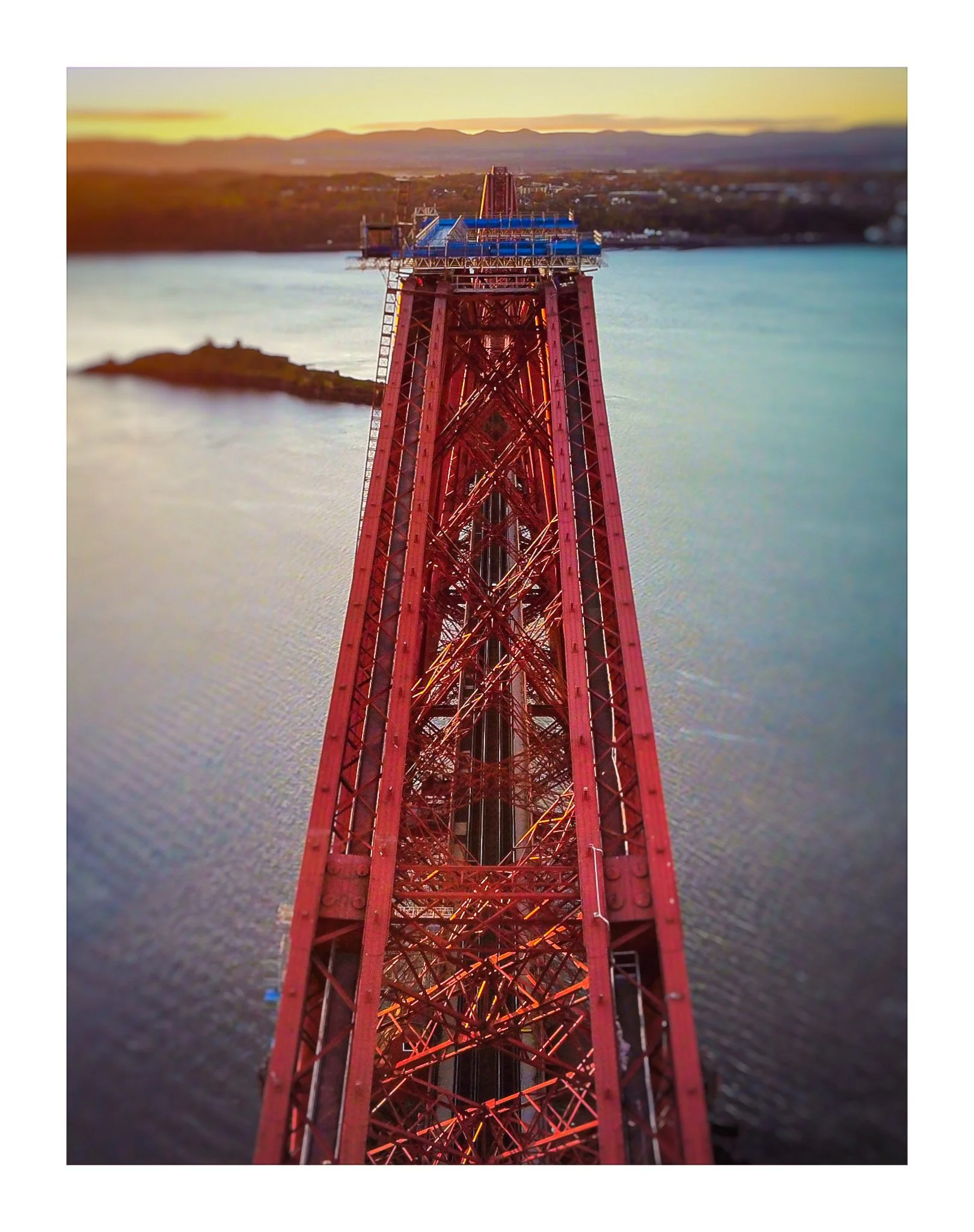 DR : 11 - On top of the Forth Rail Bridge