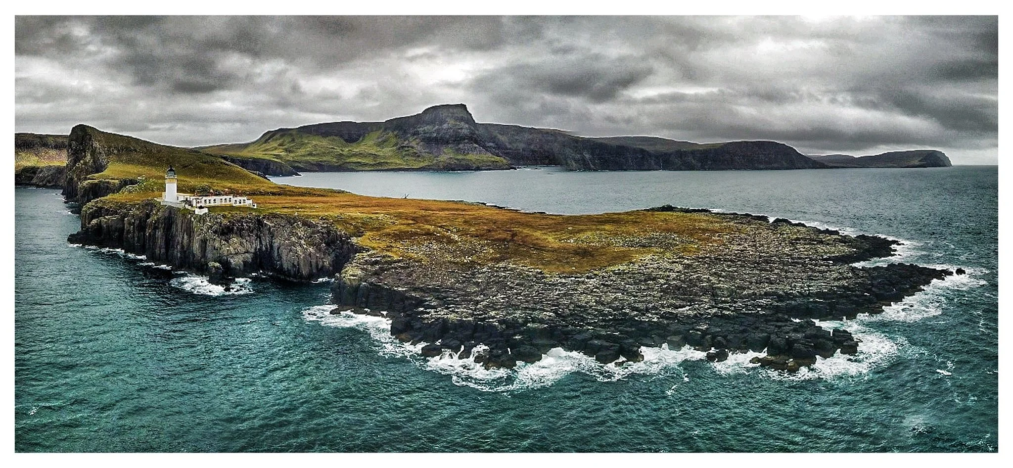 LH : 13 - Wide Angle : Neist Point