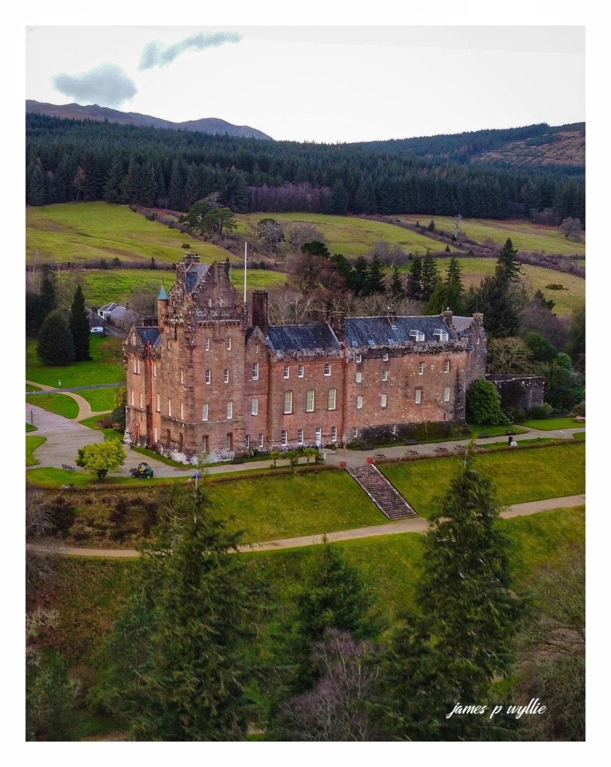 DR : 87 -  Brodick Castle, Isle of Arran
