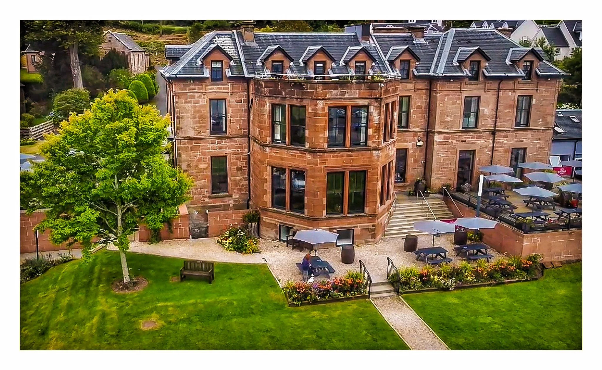AR-32 : The Douglas Hotel (Drone Photo)