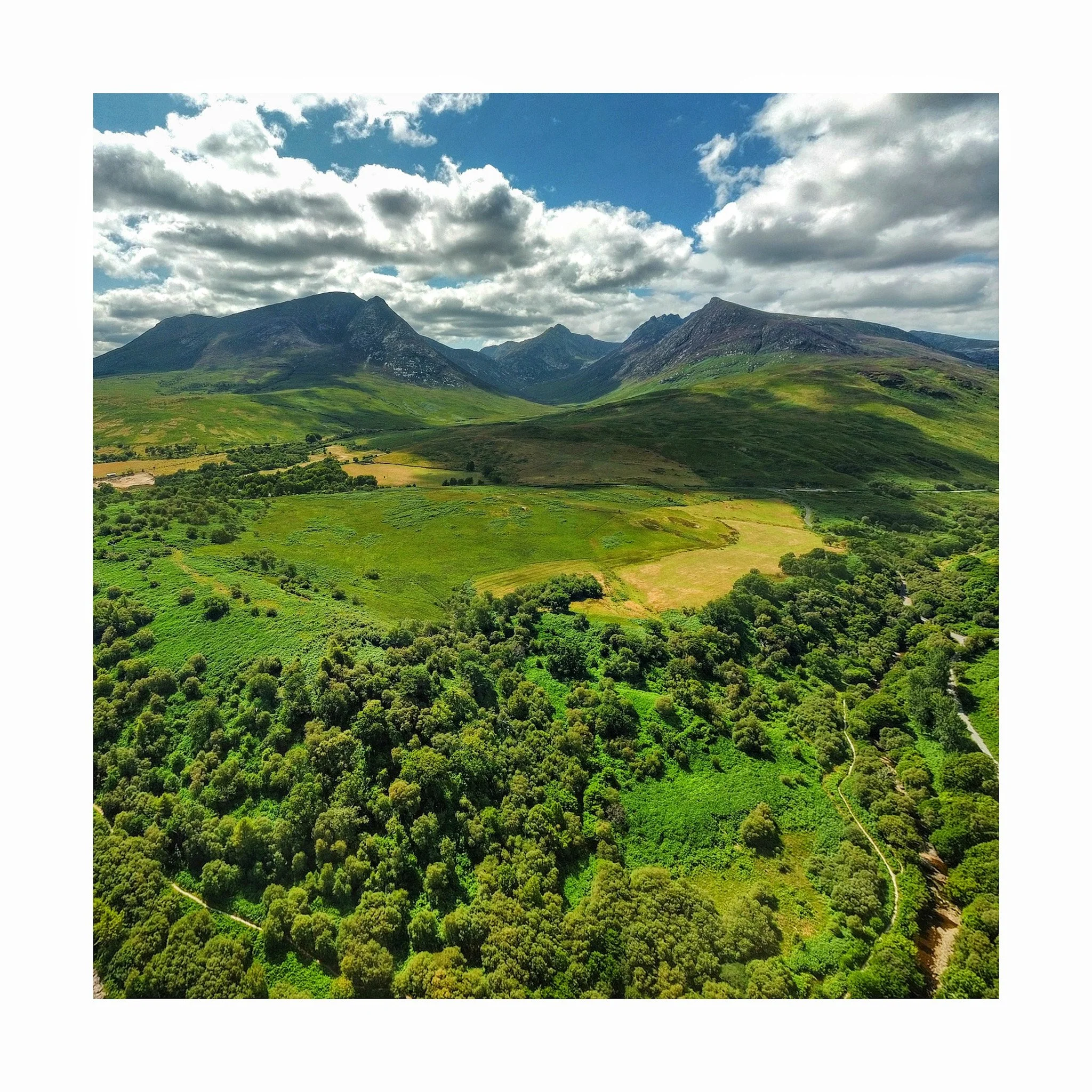 AR-36 : Arrans Mountains (Drone Shot)