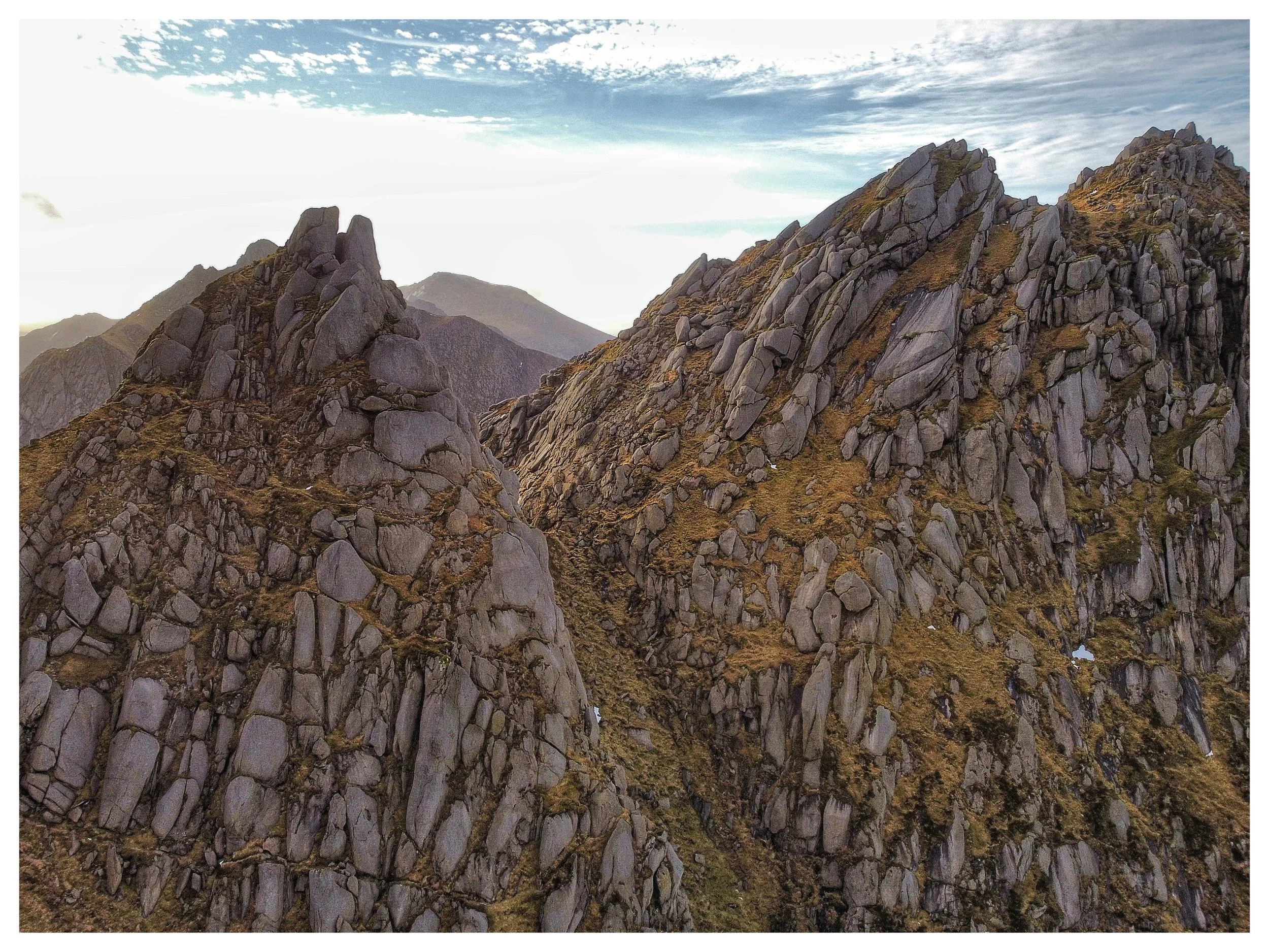AR-23 : Ceum na Caillich (Close up by Drone)