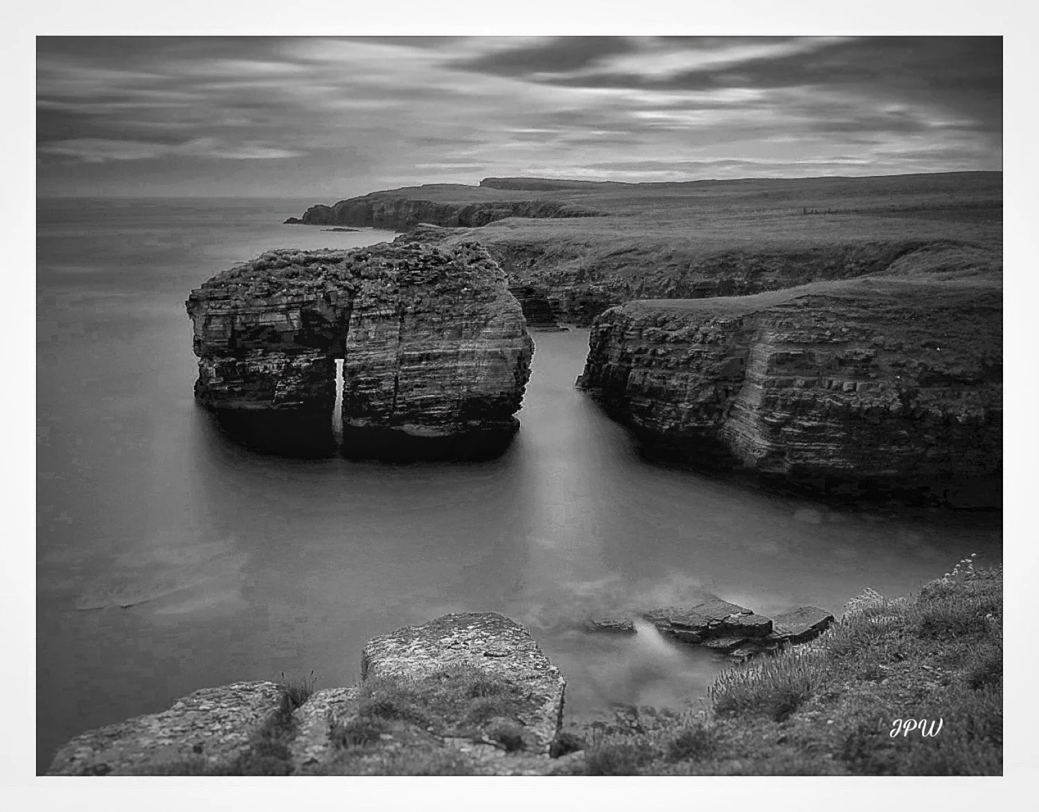 Birsi Geo (B&W Long Exposure)