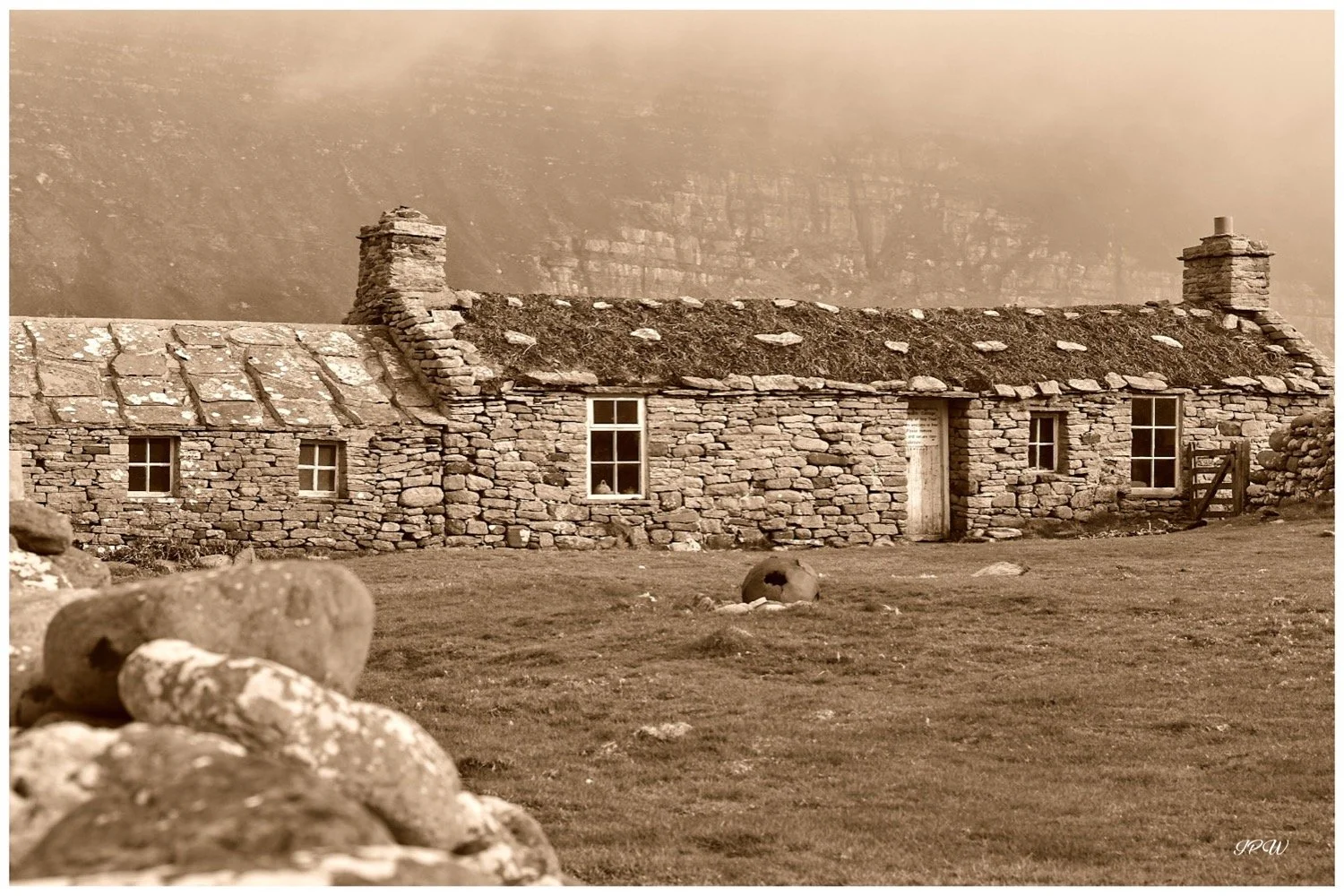 Burnmouth Bothy (Old Style Photo)