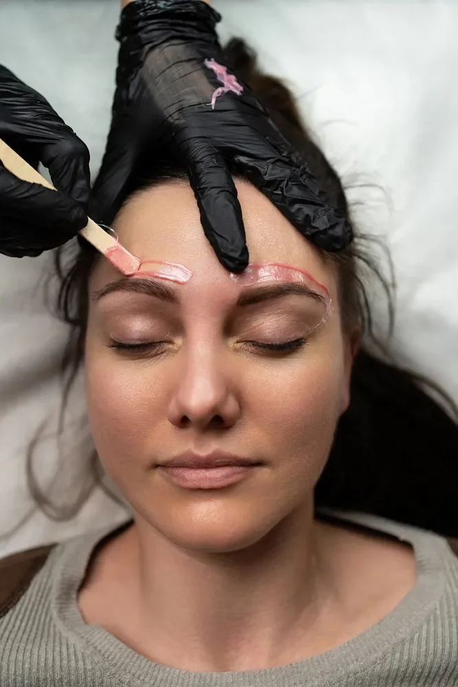 Eyebrow waxing service at Tampa’s Beauty Lounge in Tampa FL