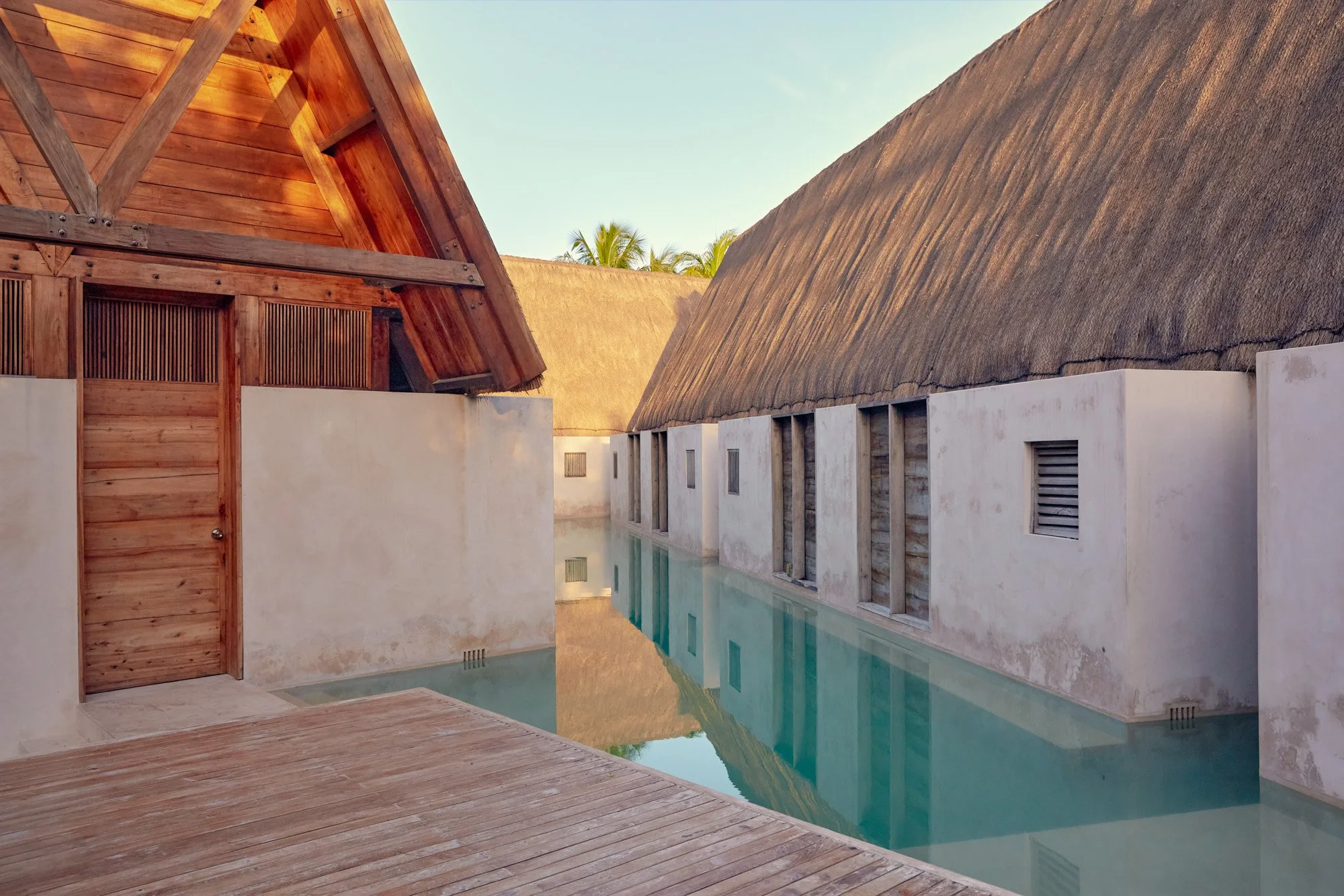 Estudio Macías Peredo - Punta Caliza