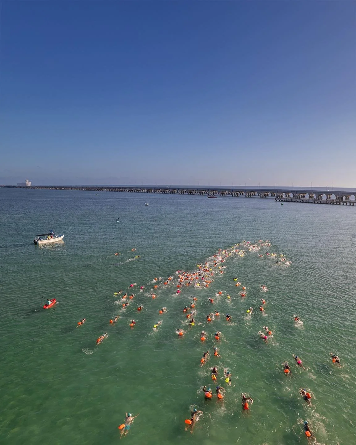La meta se celebra un d&iacute;a. El proceso se vive todos los d&iacute;as💪🏼

Cada madrugada que saliste a entrenar cuando nadie te ve&iacute;a. Cada brazada en el mar cuando el agua estaba fr&iacute;a. Cada domingo de entrene que elegiste sobre qu
