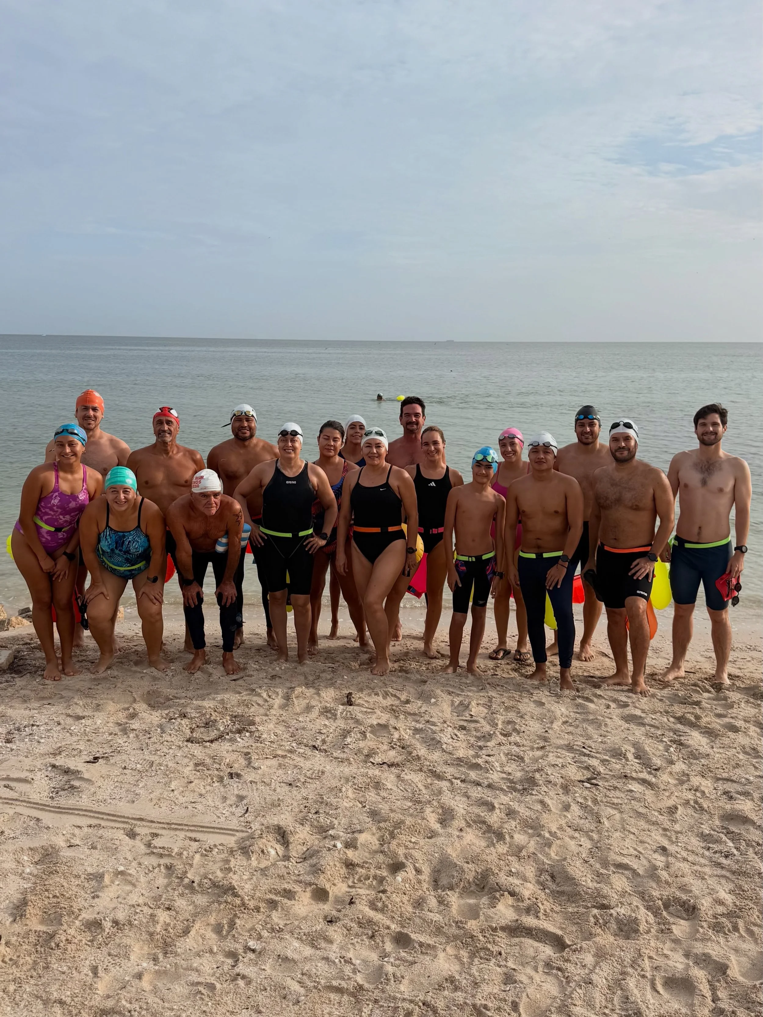 Entrene dominical 🤘🏼🌊🏊🏼&zwj;♀️🏊🏼&zwj;♂️ #siguenadando #aguasabiertasyucatan #centroacuaticoprado #aguasabiertasmexico