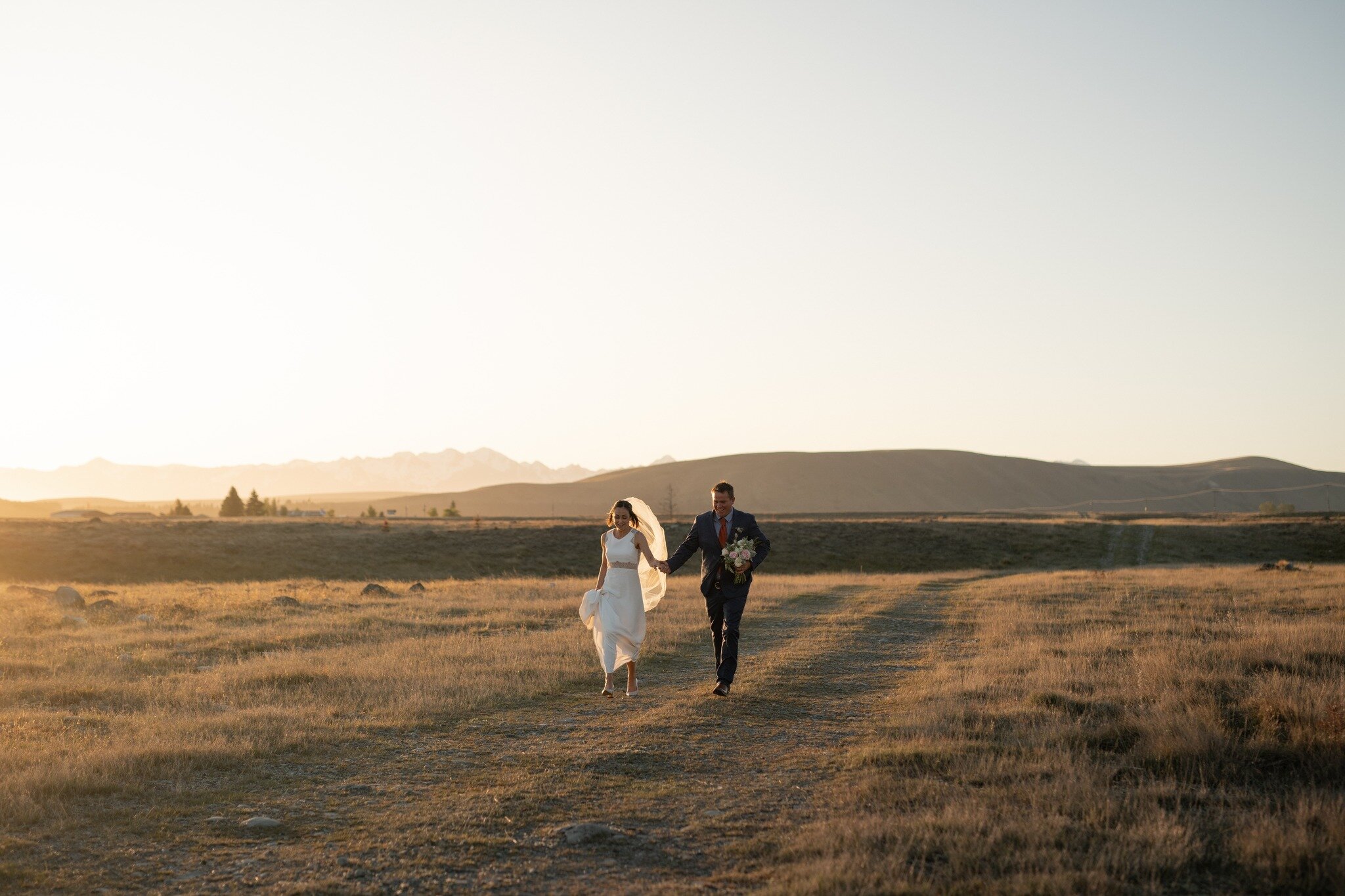 I want to melt over sunsets like this one ⭐⭐Tekapo proving to me once again how beautiful it is down there! D&amp;M getting married in Mackenzie sure was the right choice!
.
.
.
 #tekapo #tekaponz #tekapolake #tekapowedding #tekapoweddings #tekapowed