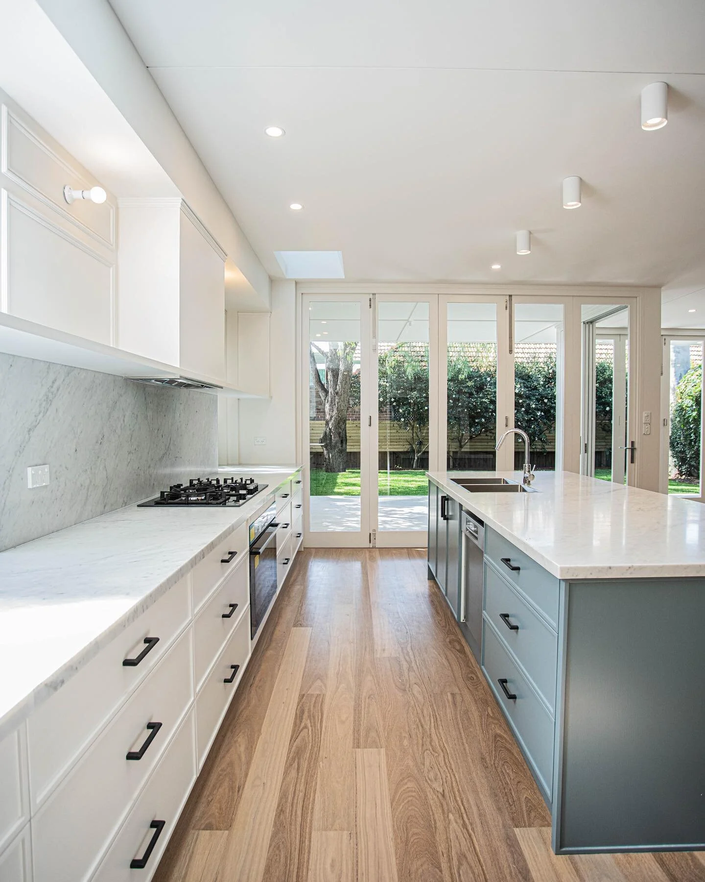 Capturing these stunning Federation details w/ @whitehillconstructions ๐ธ