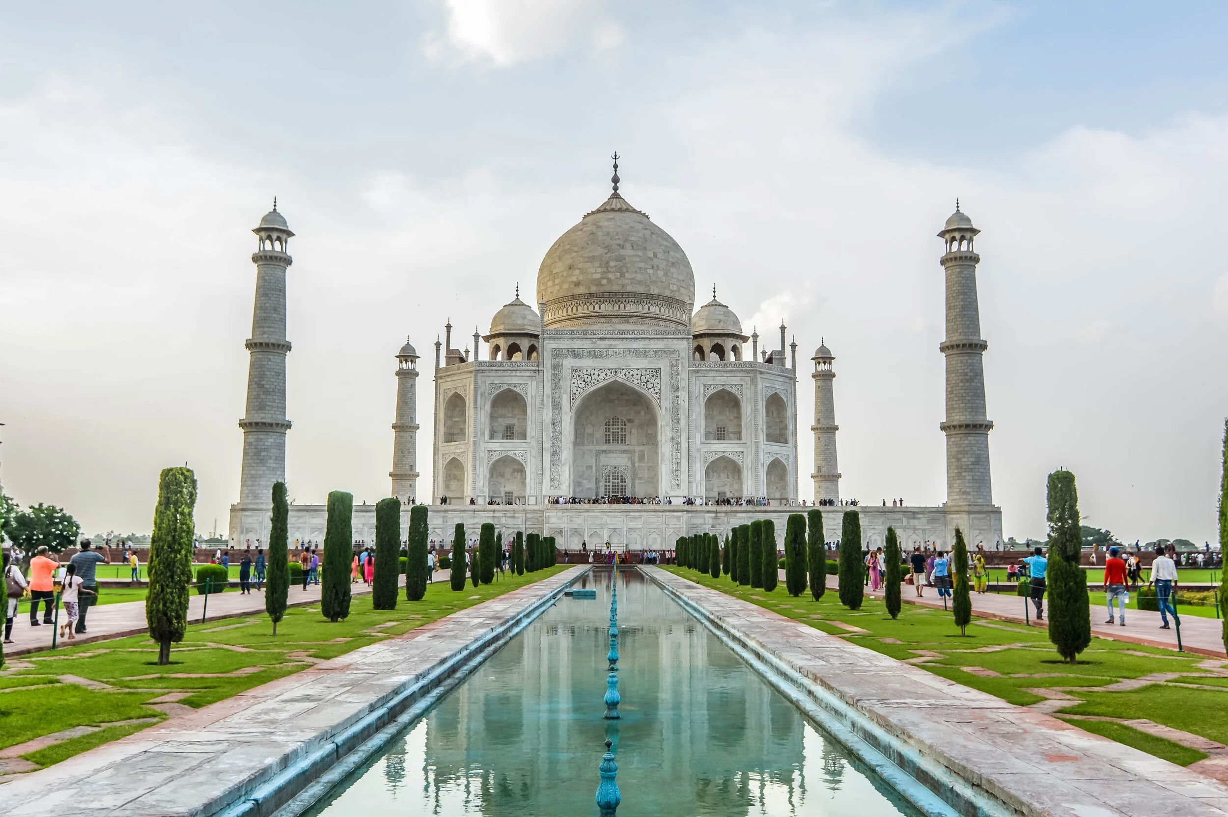 taj mahal visit on community internship in india.jpg