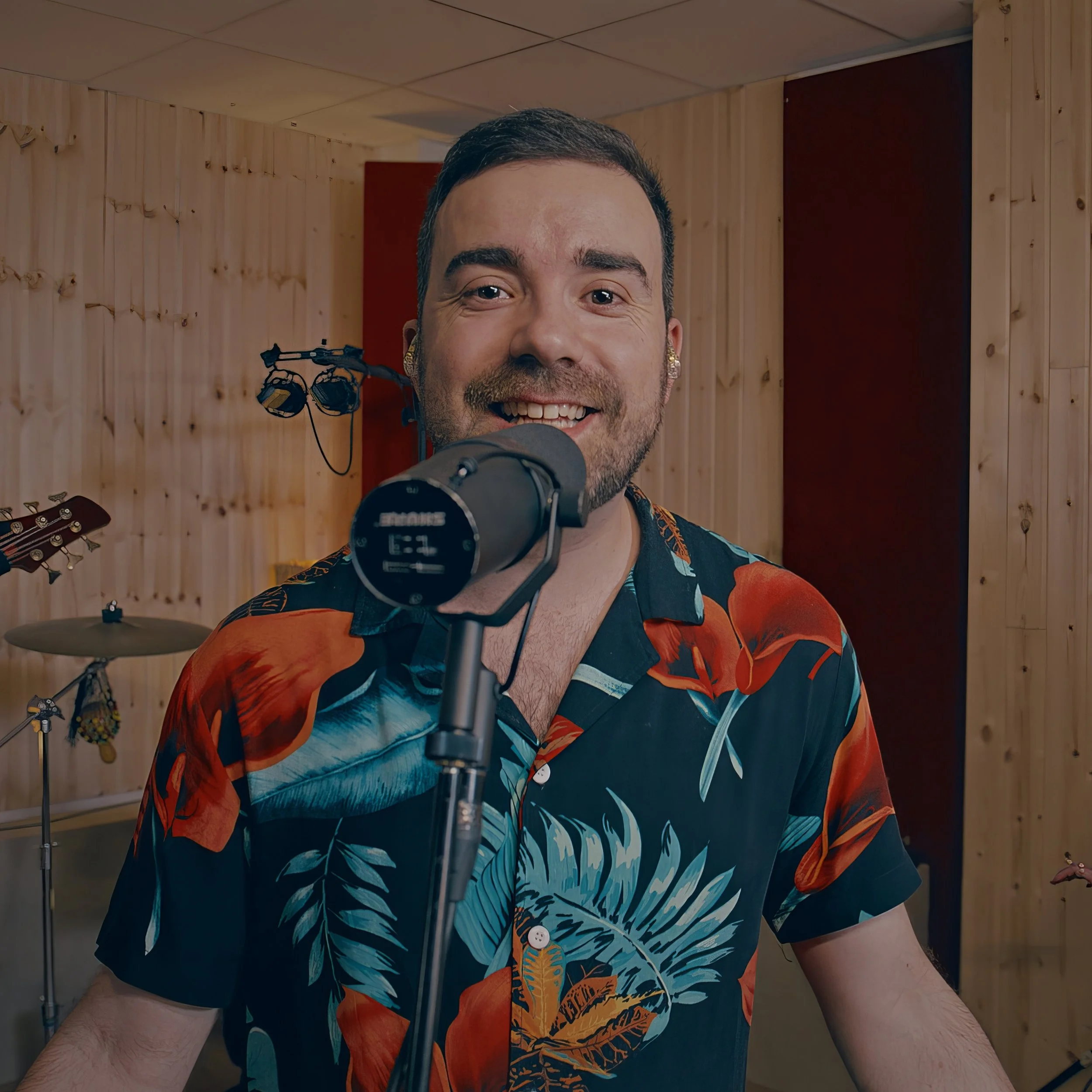 ASIER CALDAS - BERTOKO PRODUKTOEN HEROIA (ROCK IZAR SESSIONS)