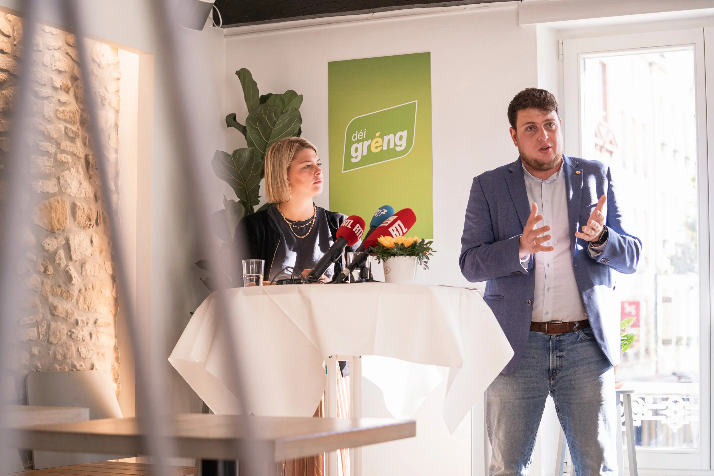Ambitionéiert, Gerecht an Nohalteg