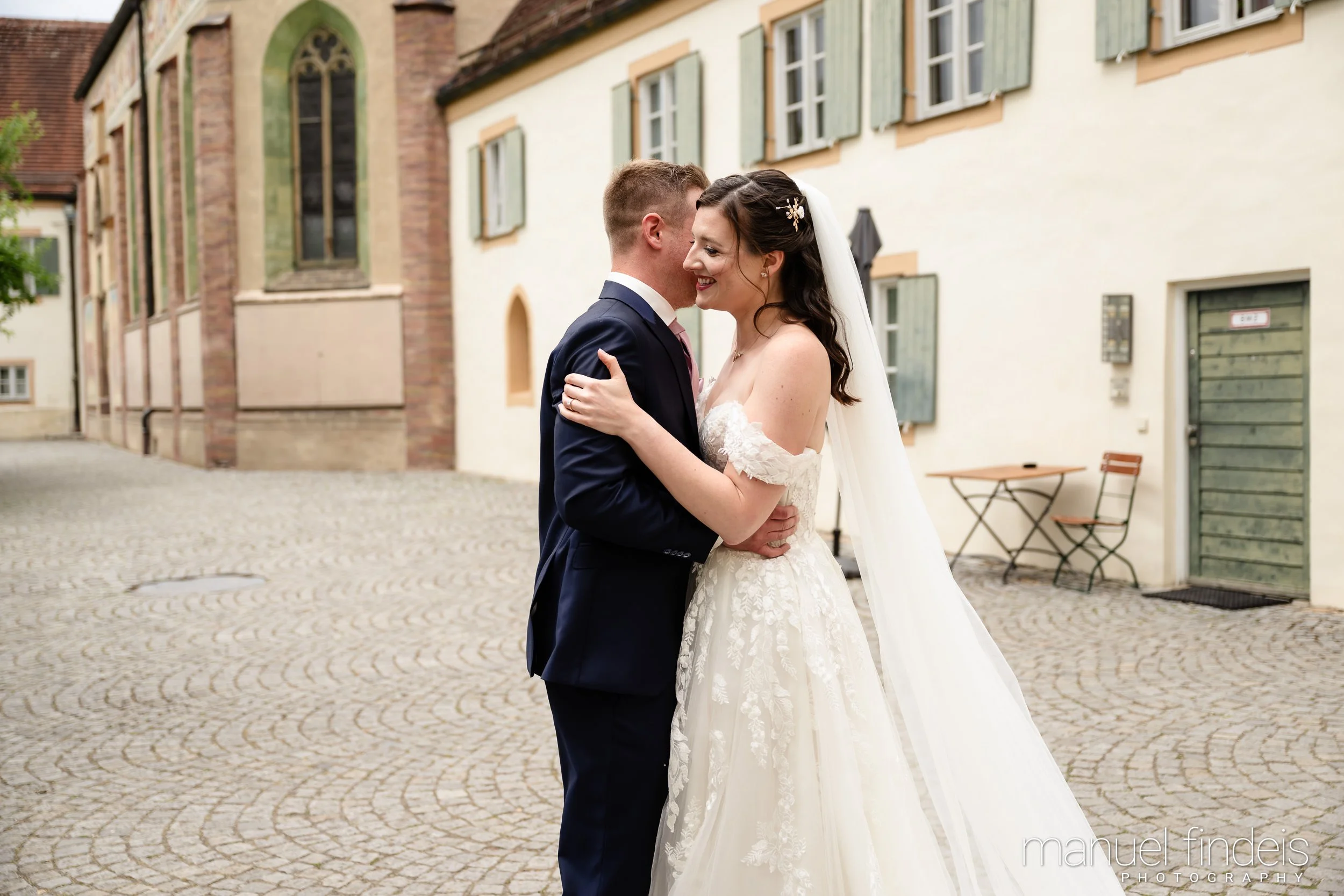 0028_Hochzeit_RuS_www.manuelfindeis.com.jpg