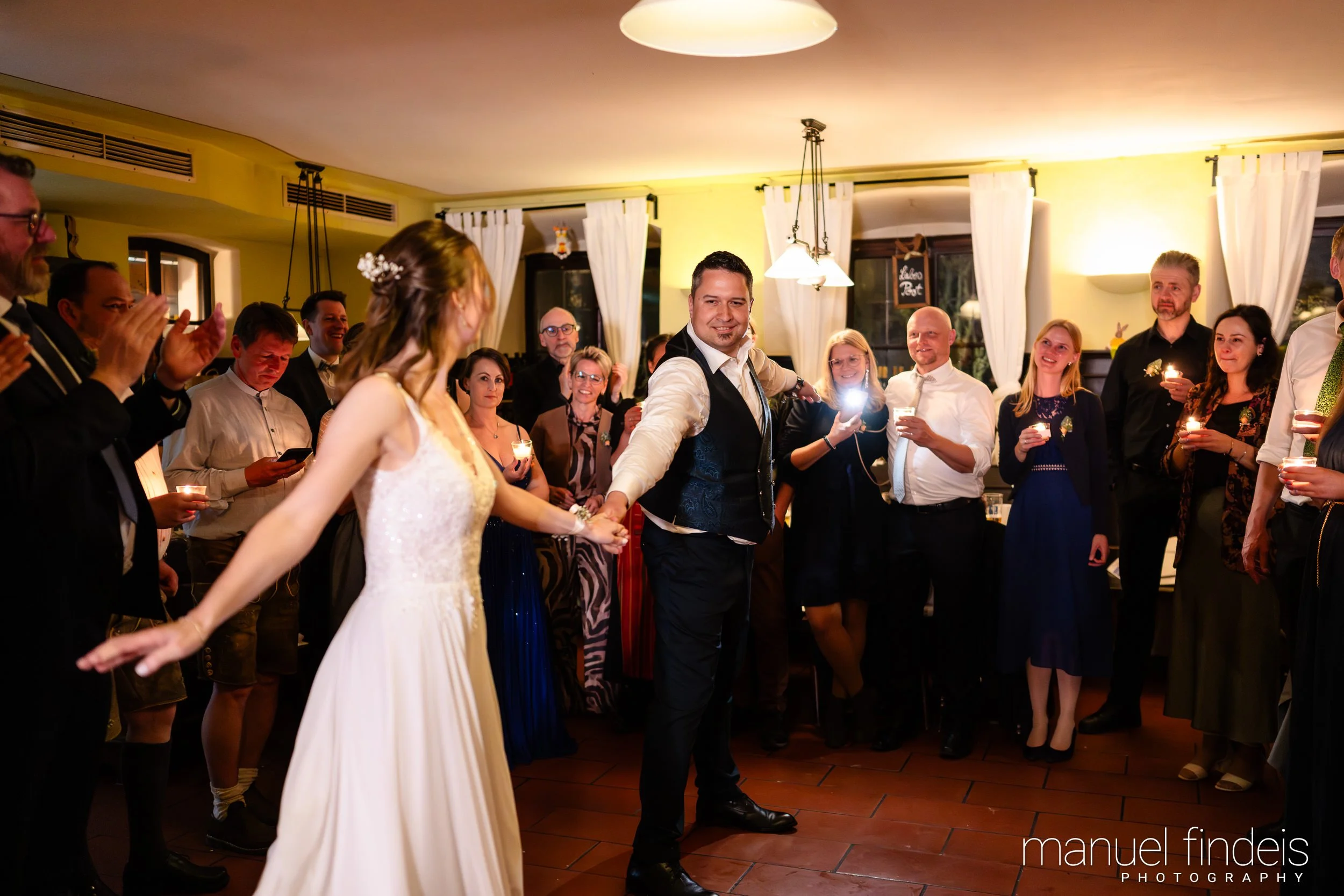 0983_Hochzeit_VuA_www.manuelfindeis.com.jpg