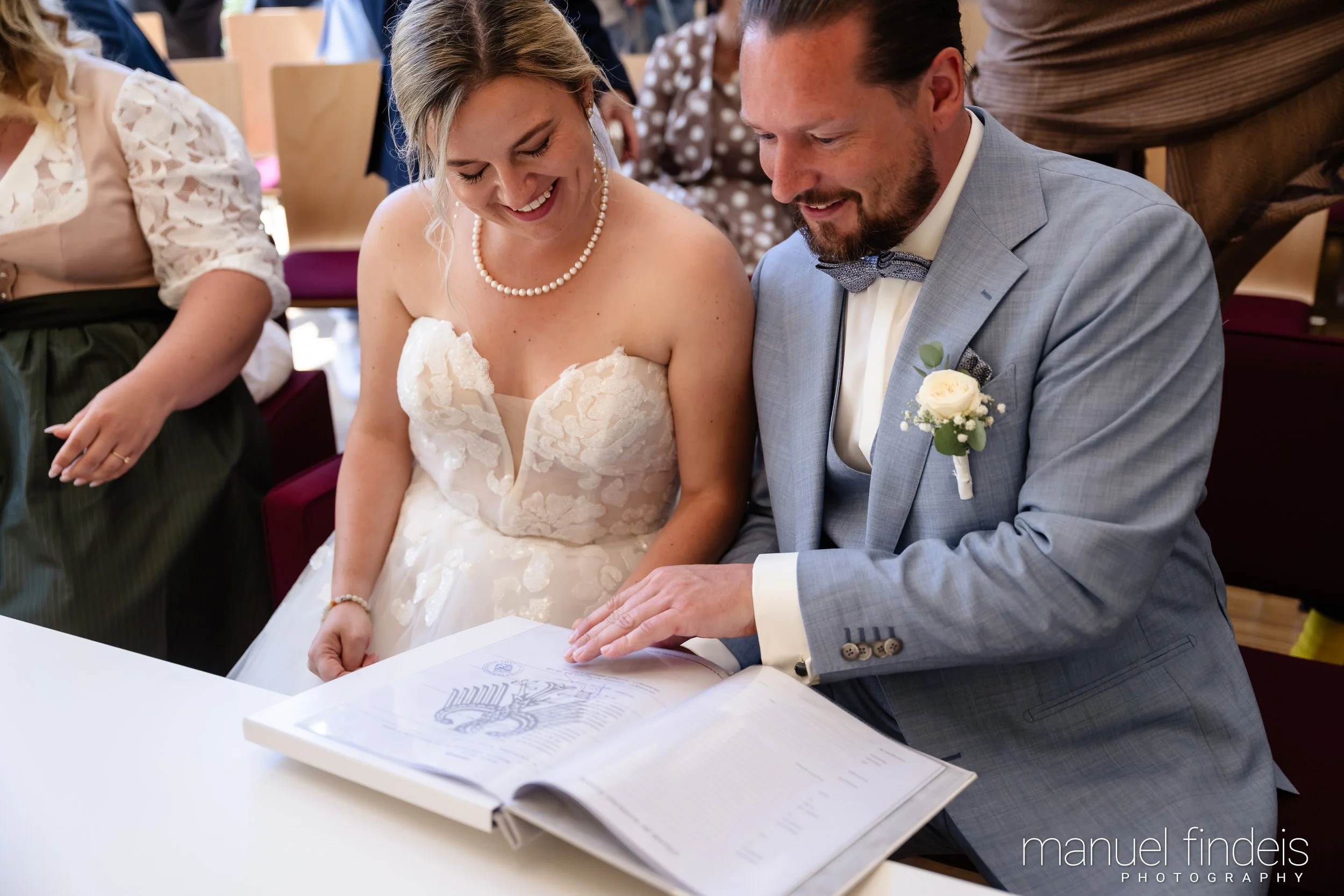 0311_Hochzeit_RundS_www.manuelfindeis.com.jpg