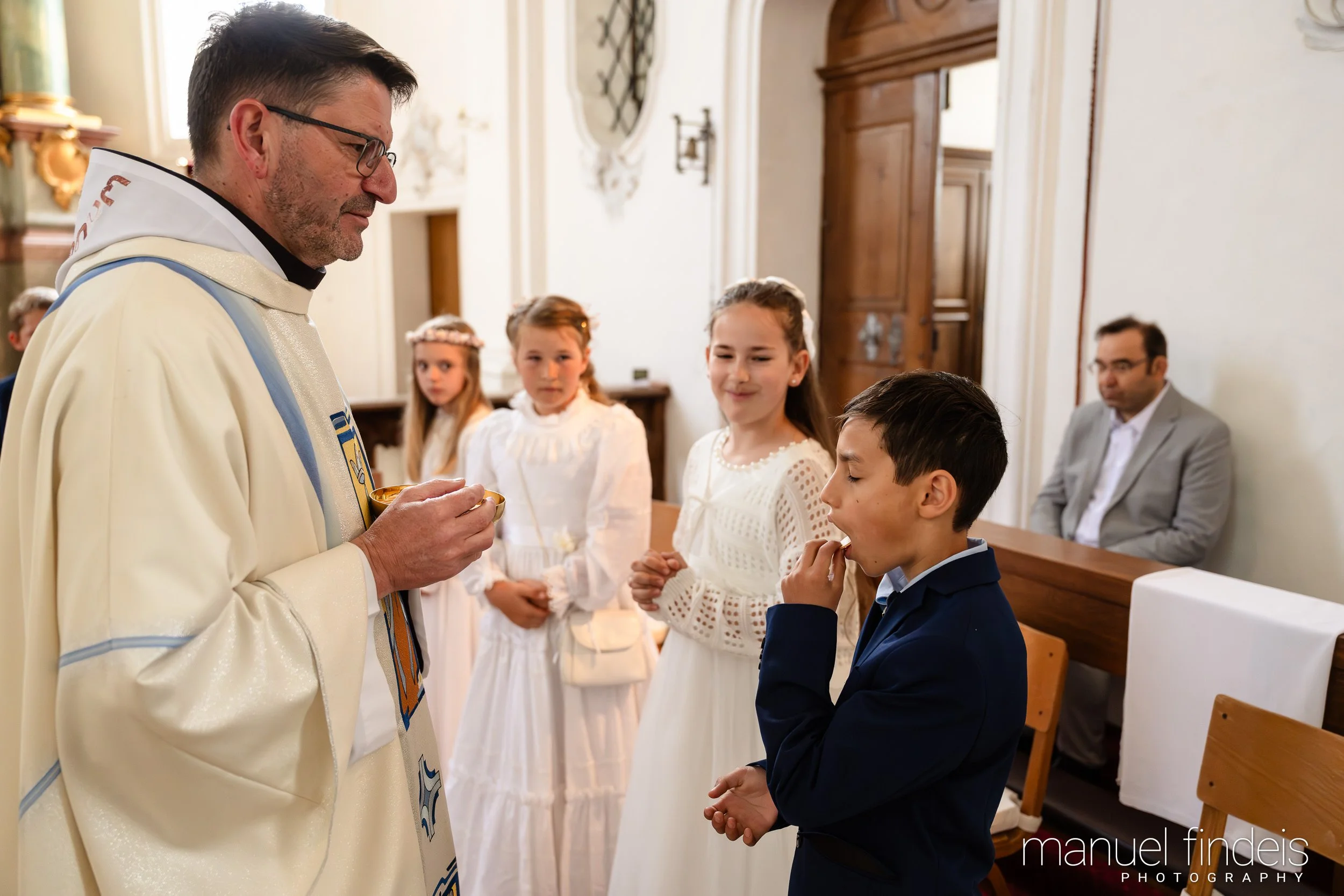 0449_Erstkommunion_2026_www.manuelfindeis.com.jpg