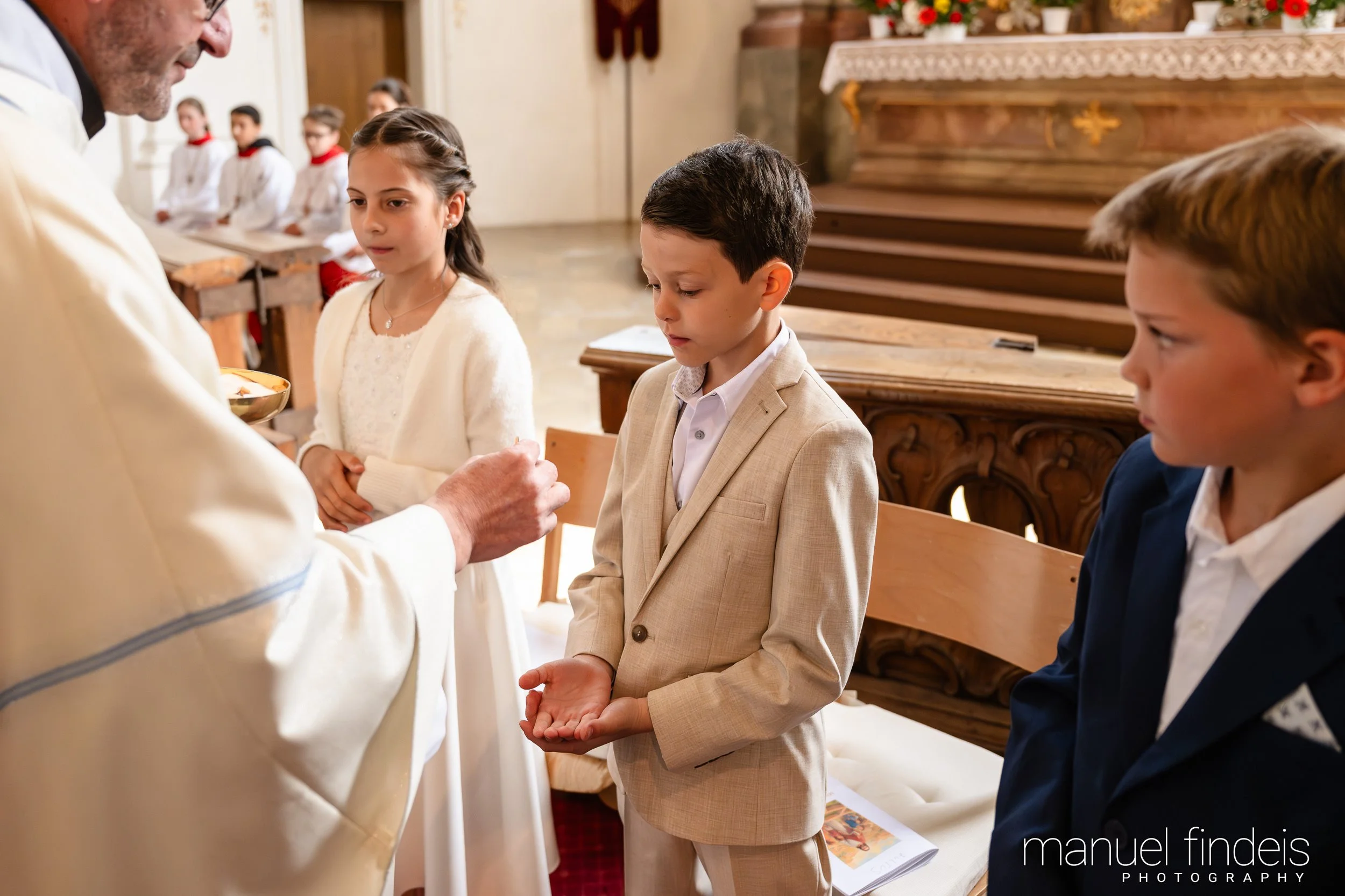 0421_Erstkommunion_2026_www.manuelfindeis.com.jpg