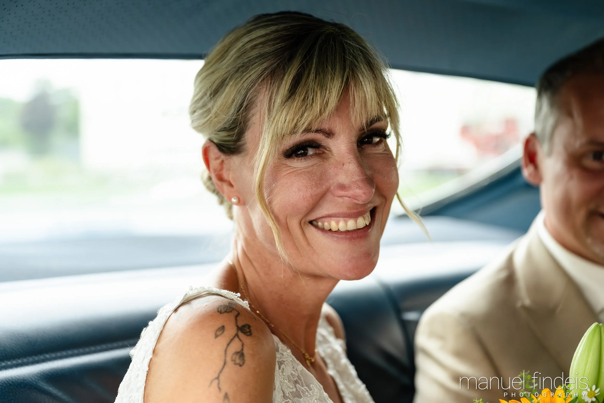 0377_Hochzeit_CuR_www.manuelfindeis.com.jpg
