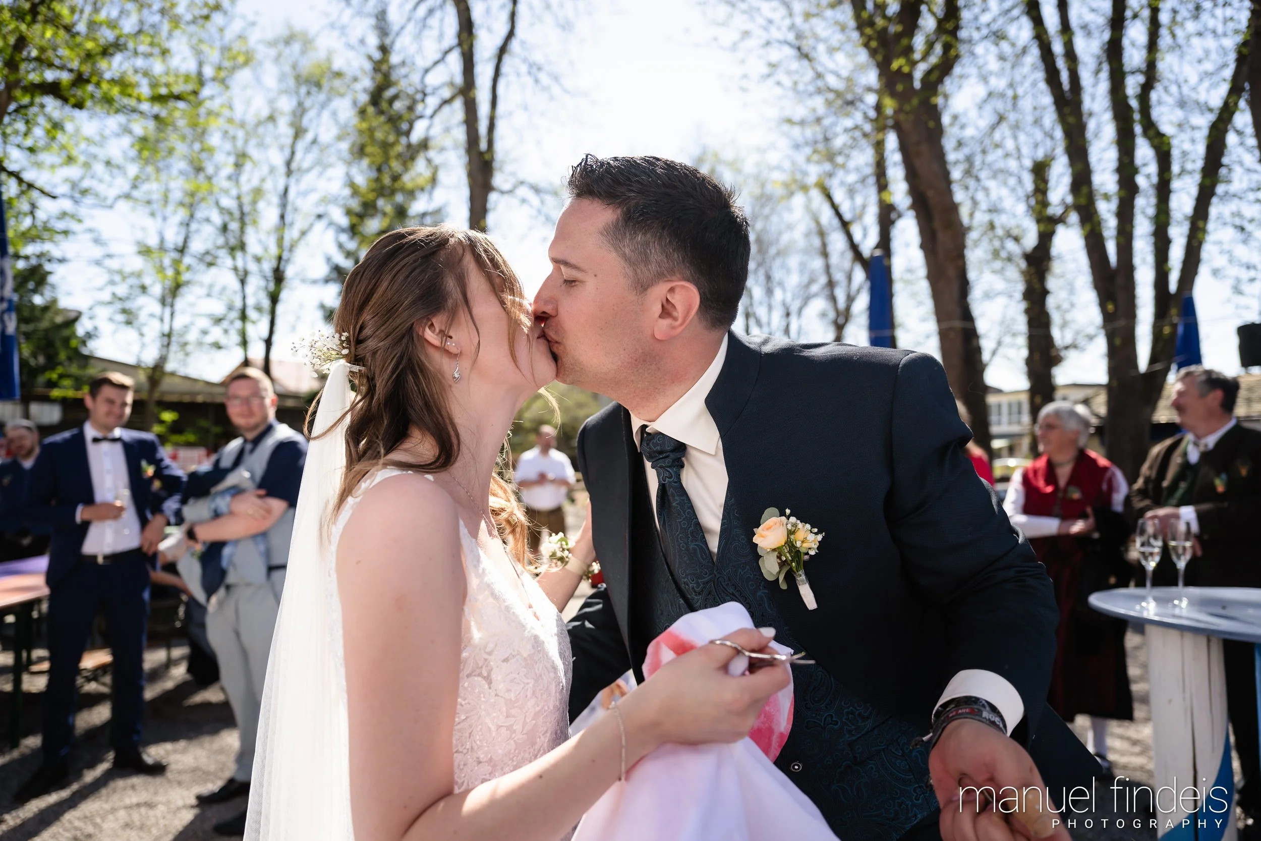 0635_Hochzeit_VuA_www.manuelfindeis.com.jpg