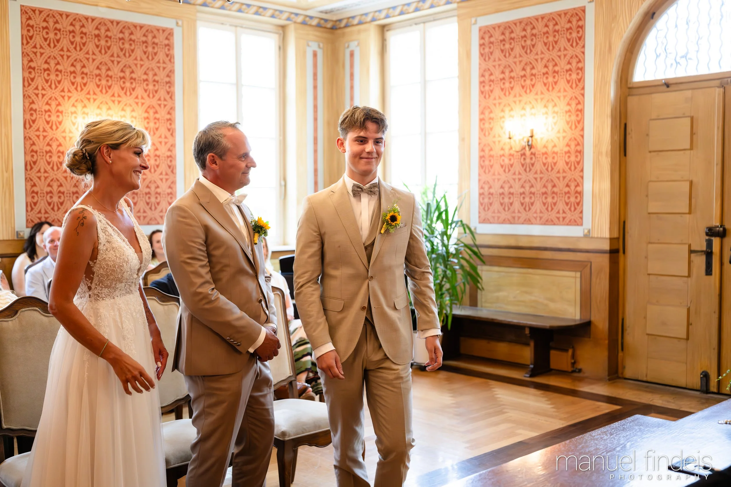 0169_Hochzeit_CuR_www.manuelfindeis.com.jpg
