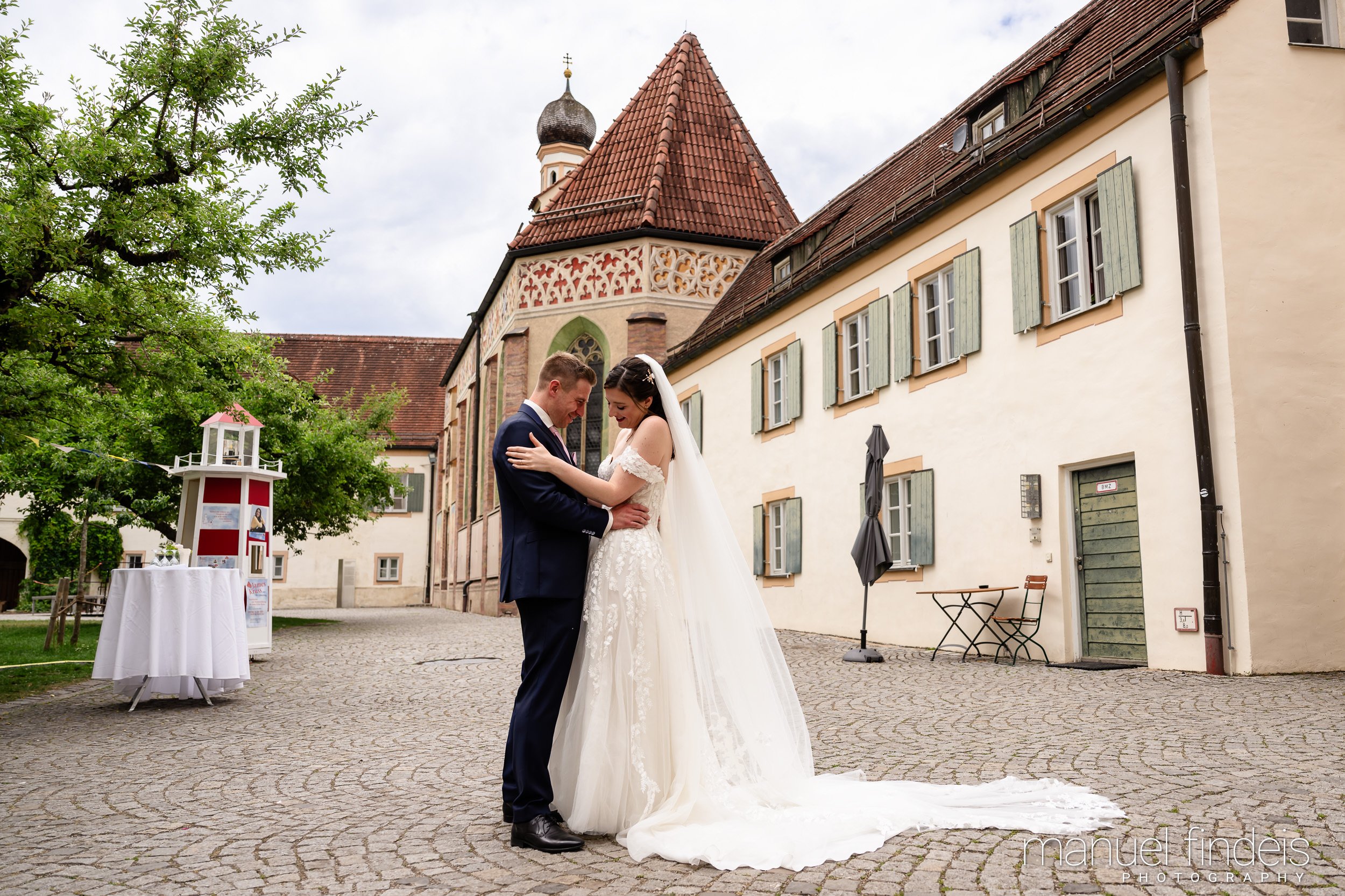 0036_Hochzeit_RuS_www.manuelfindeis.com.jpg
