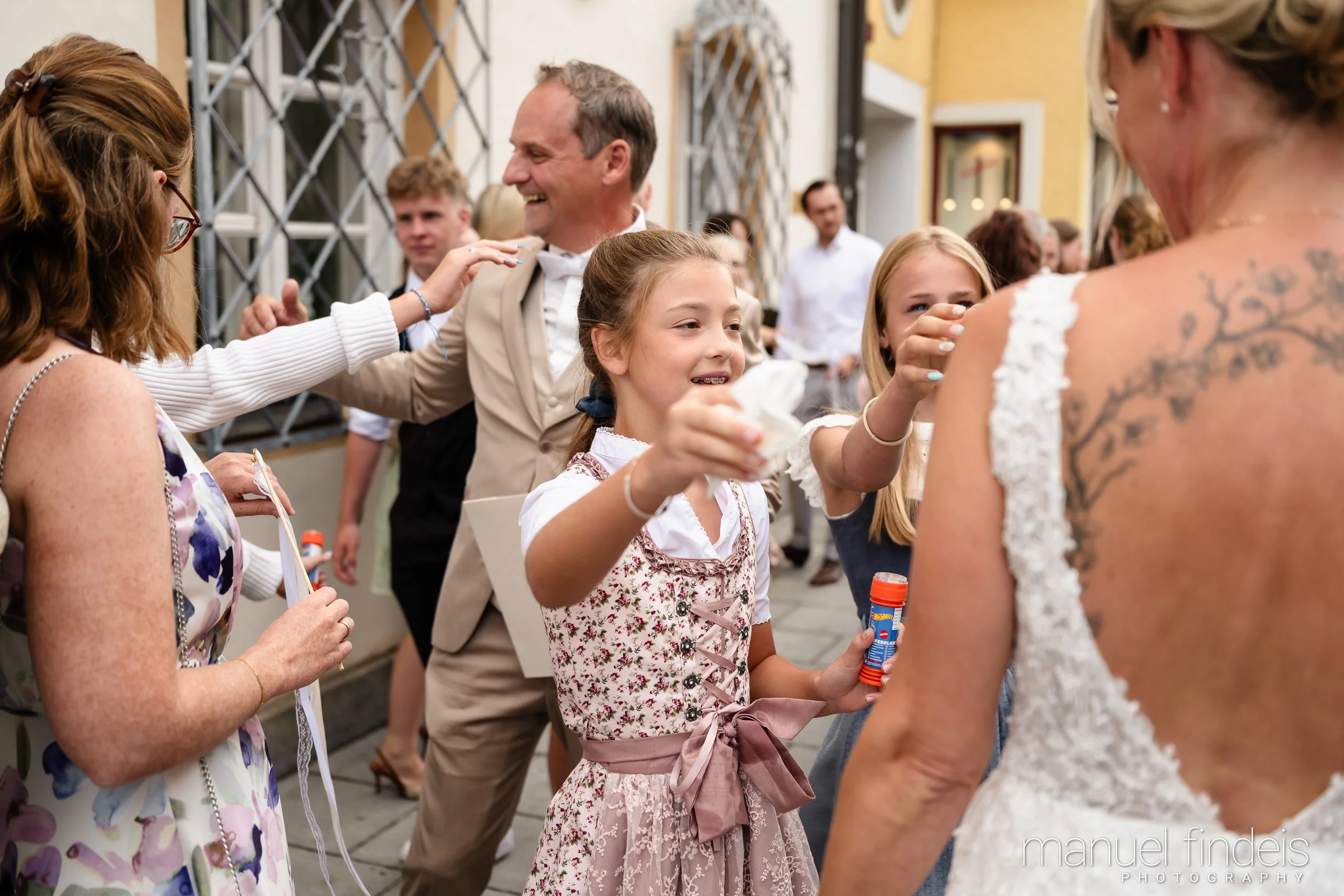 0280_Hochzeit_CuR_www.manuelfindeis.com.jpg