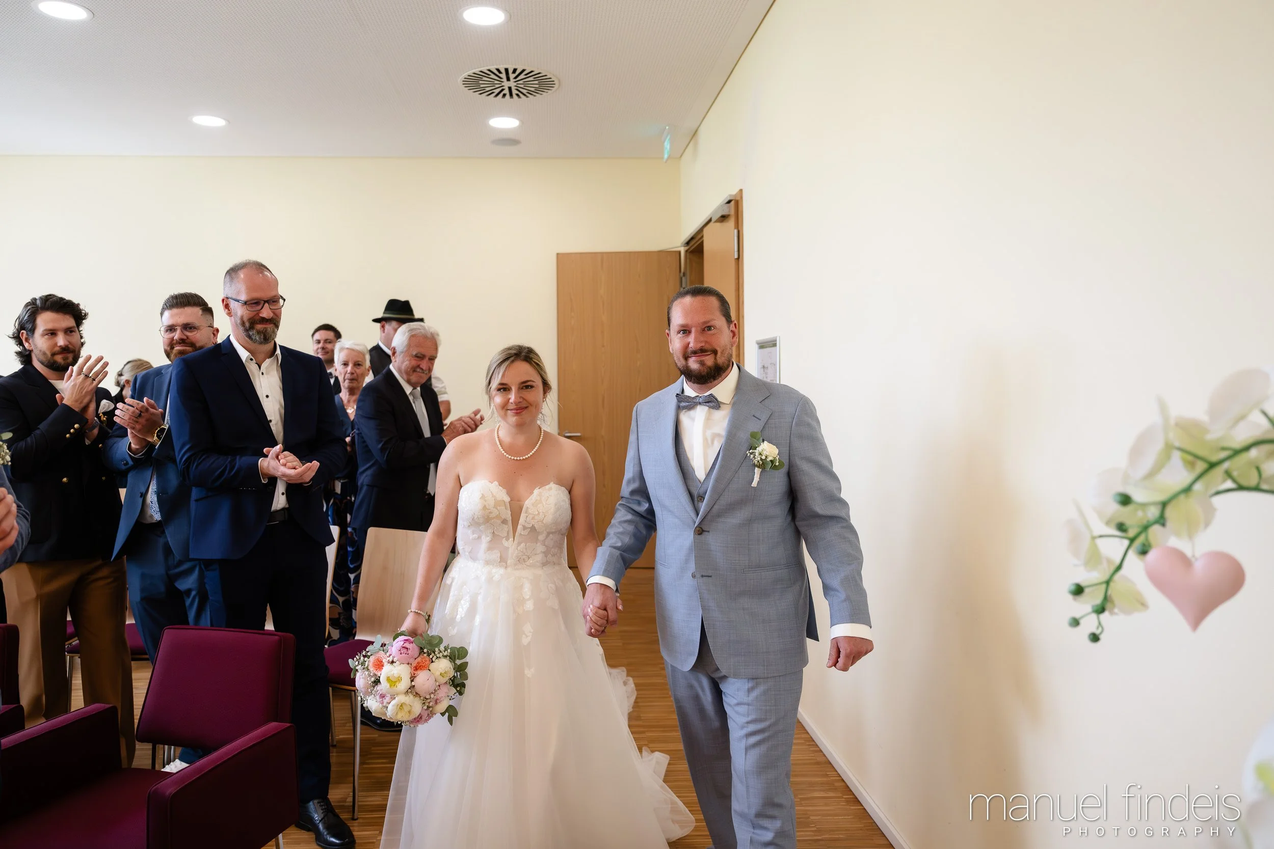 0187_Hochzeit_RundS_www.manuelfindeis.com.jpg