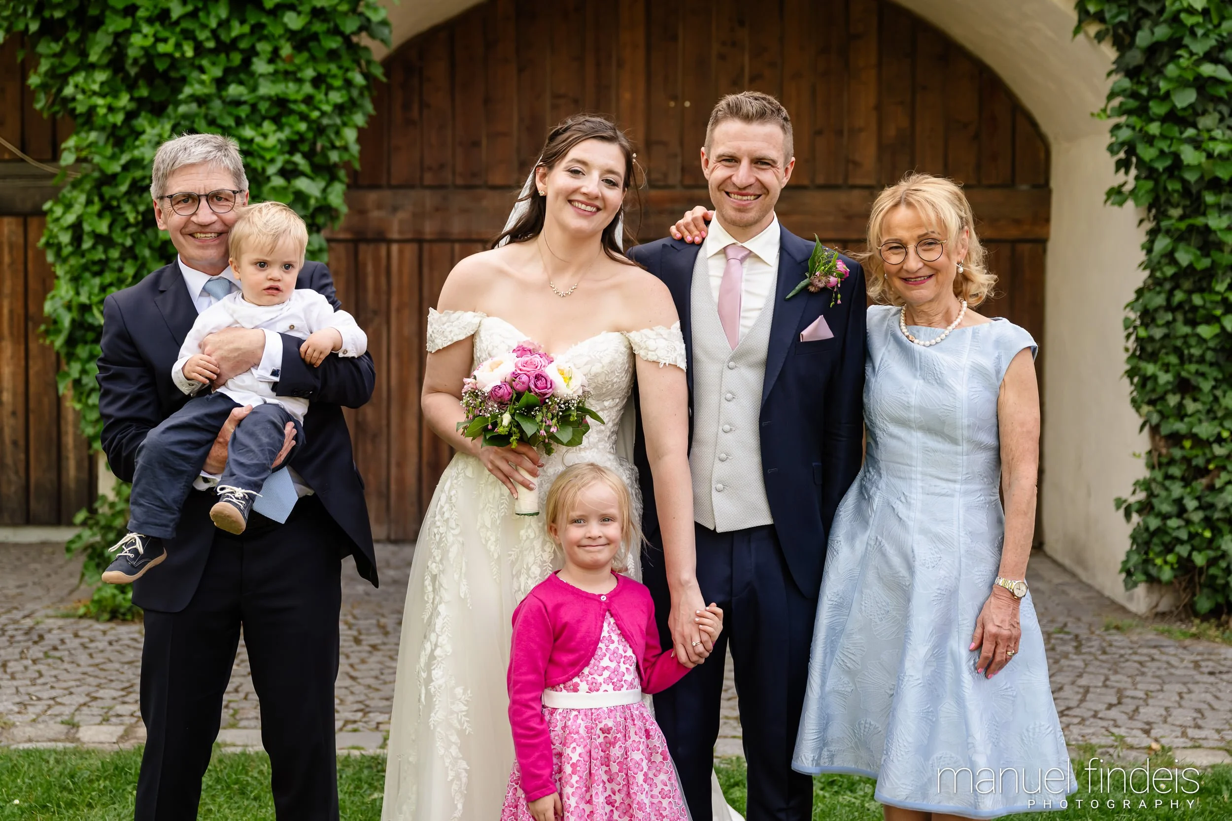0436_Hochzeit_Rus_www.manuelfindeis.com.jpg