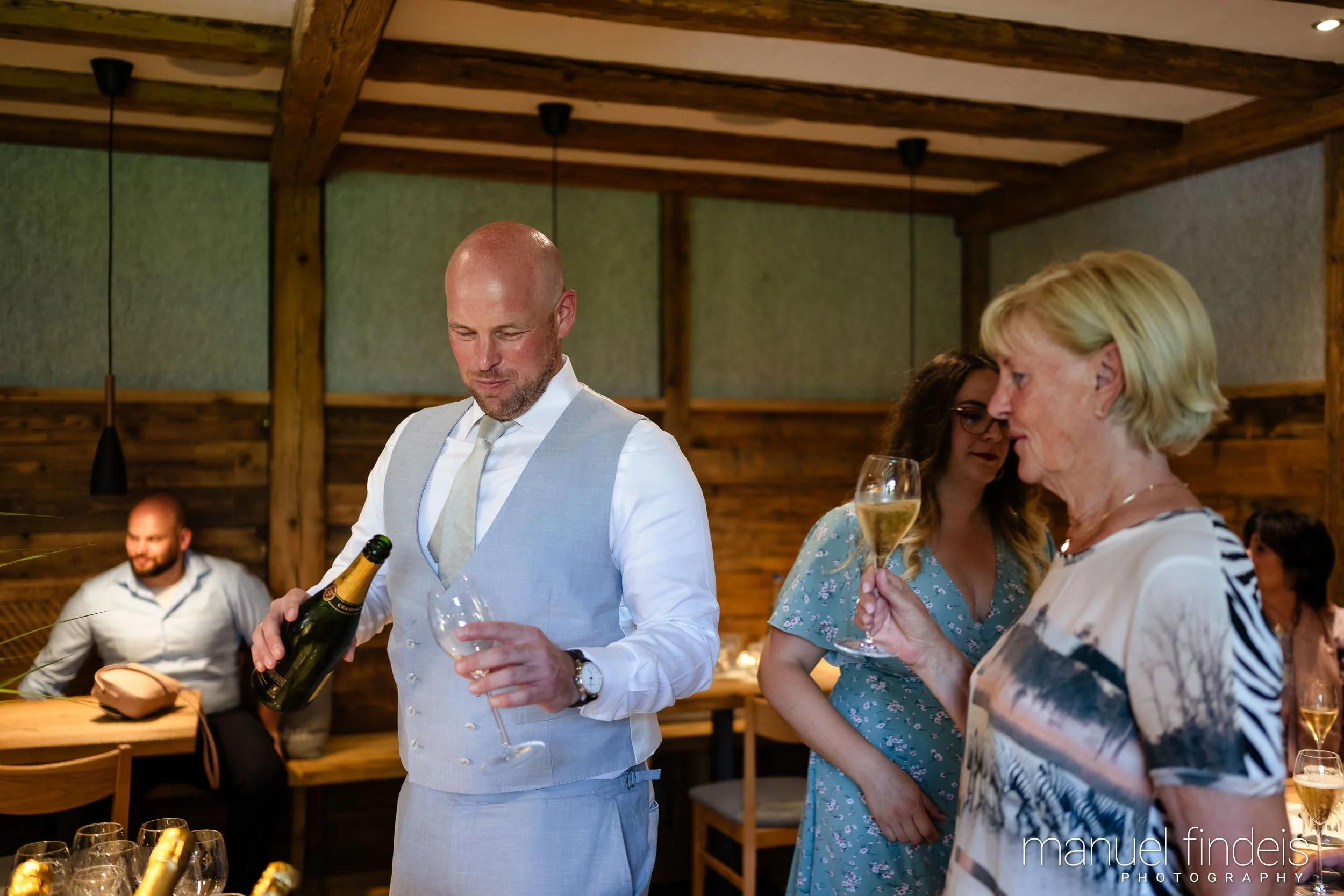 0161_Hochzeit-CuS_www.manuelfindeis.com.jpg