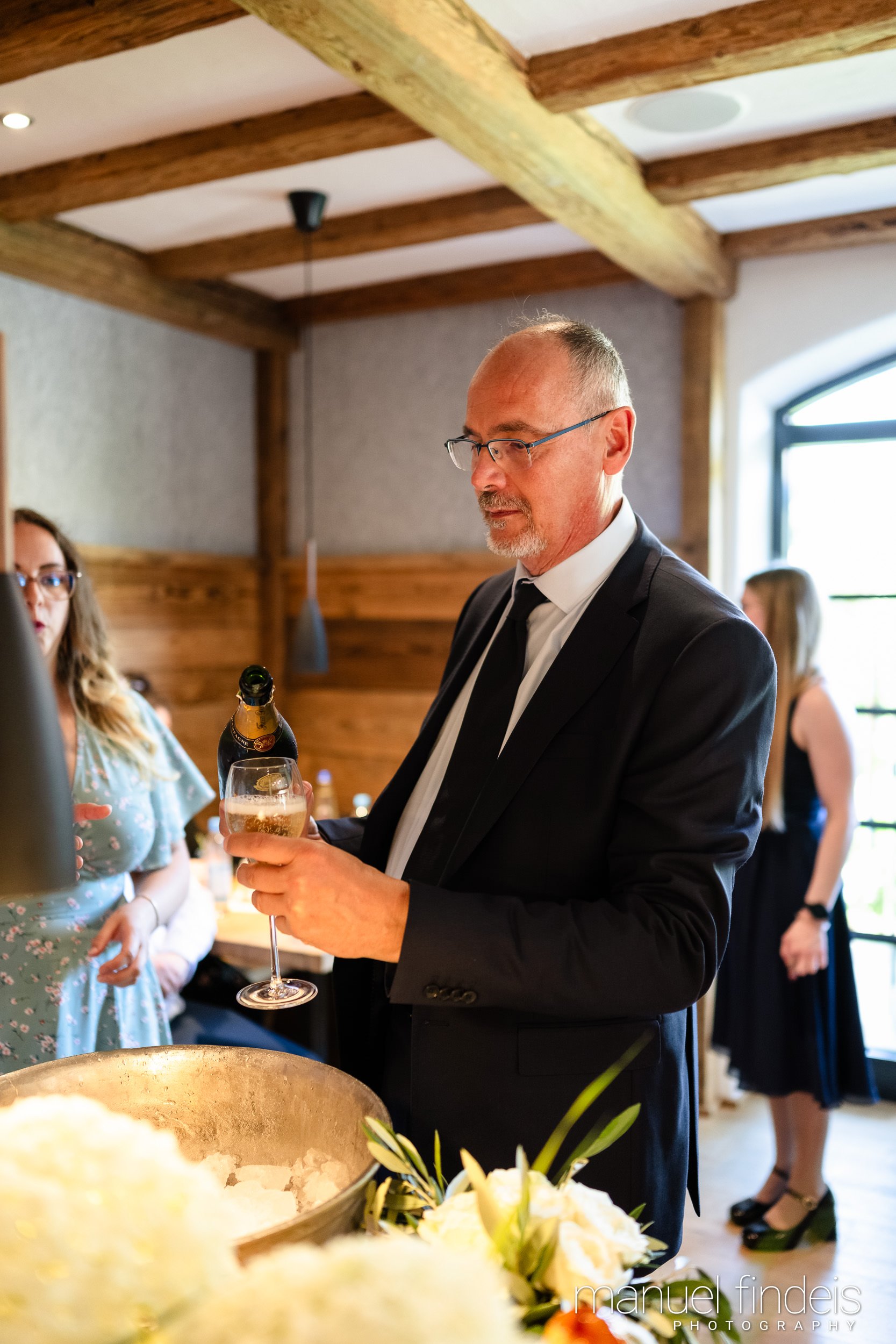 0165_Hochzeit-CuS_www.manuelfindeis.com.jpg