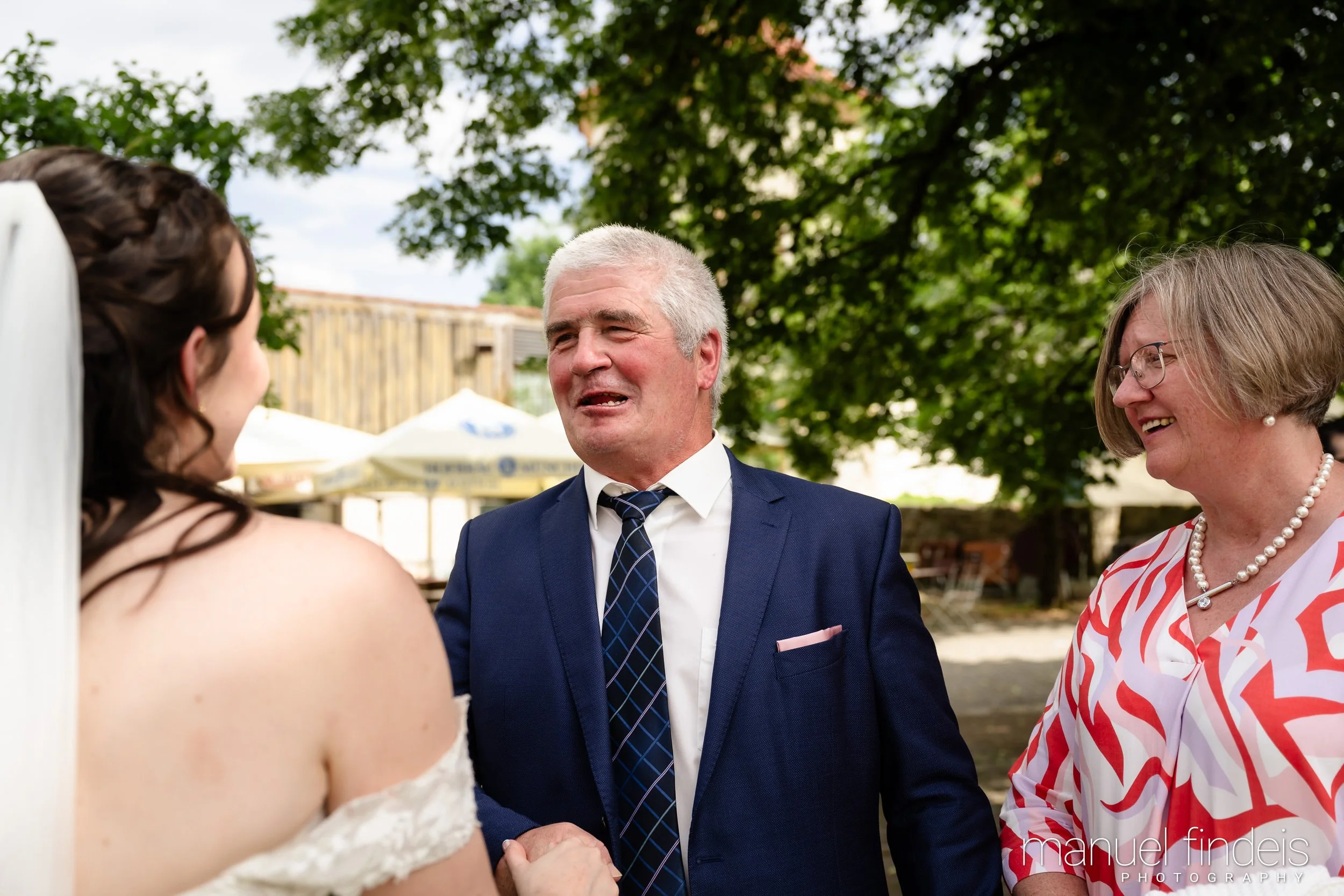 0285_Hochzeit_RuS_www.manuelfindeis.com.jpg