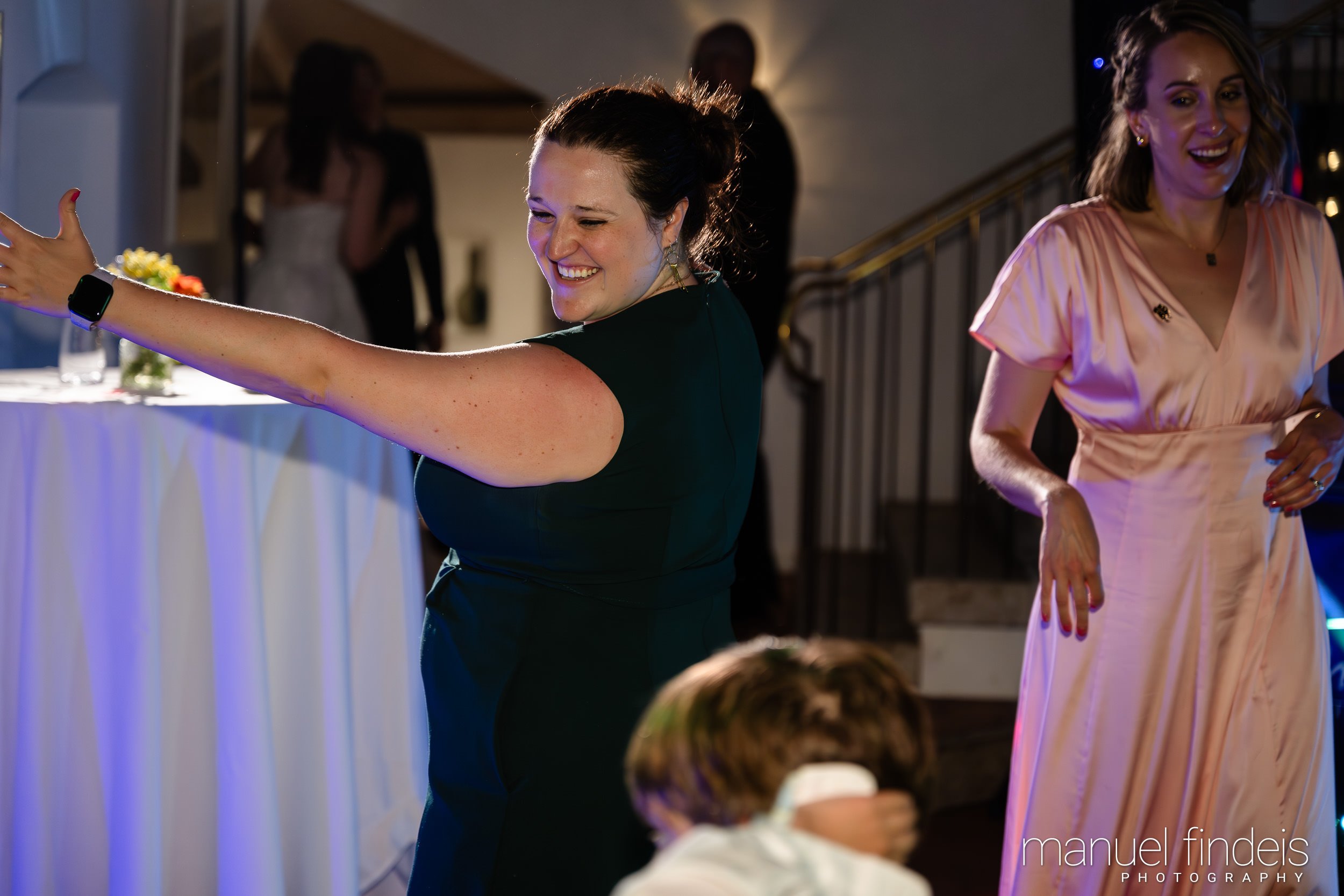 1016_Hochzeit_RuS_www.manuelfindeis.com.jpg