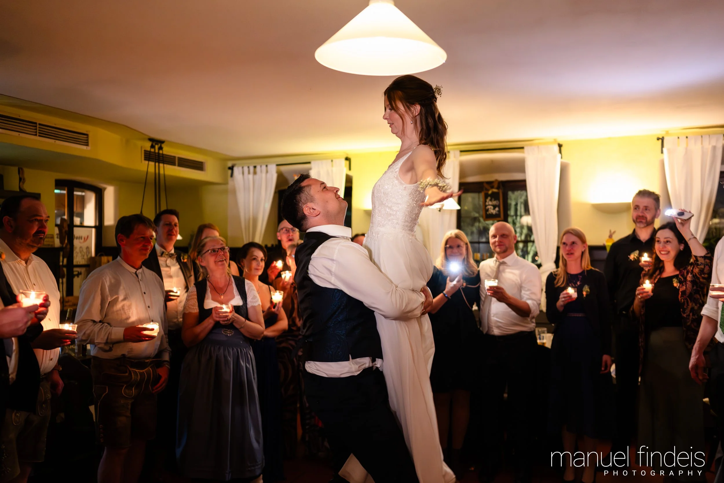 0934_Hochzeit_VuA_www.manuelfindeis.com.jpg