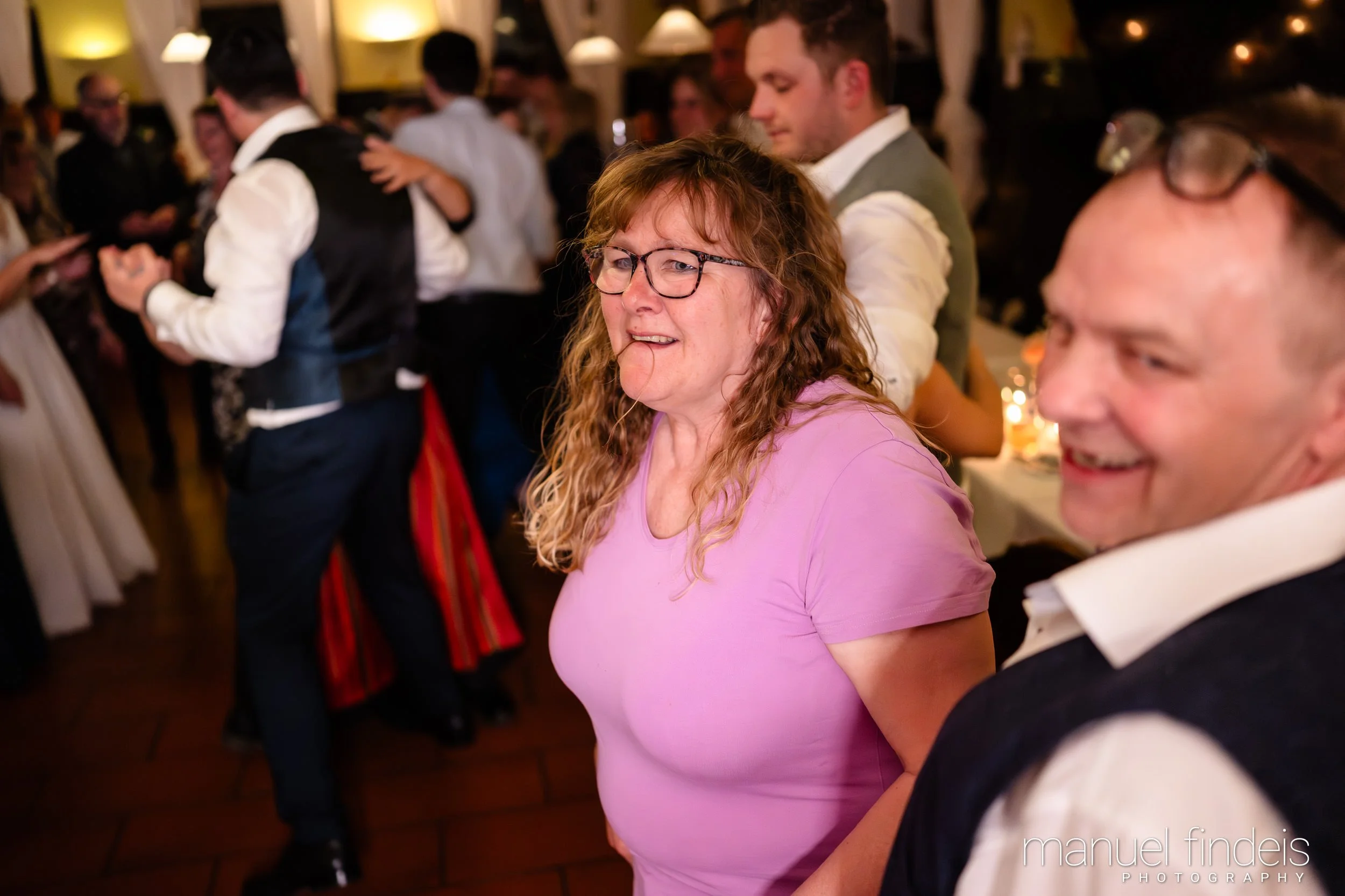 1033_Hochzeit_VuA_www.manuelfindeis.com.jpg