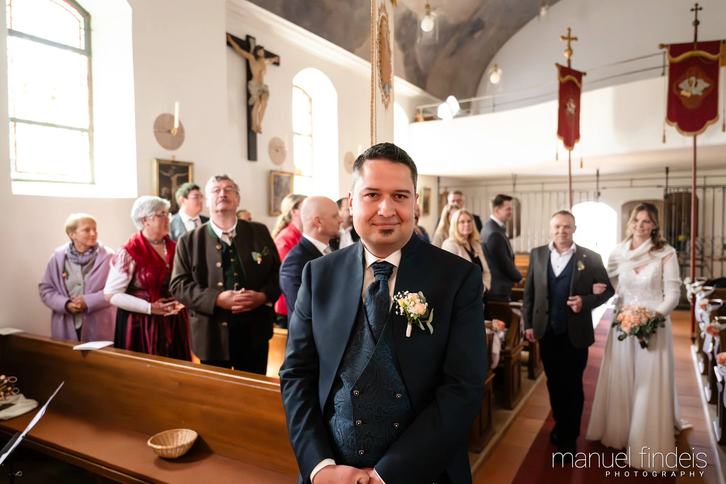 0132_Hochzeit_VuA_www.manuelfindeis.com.jpg