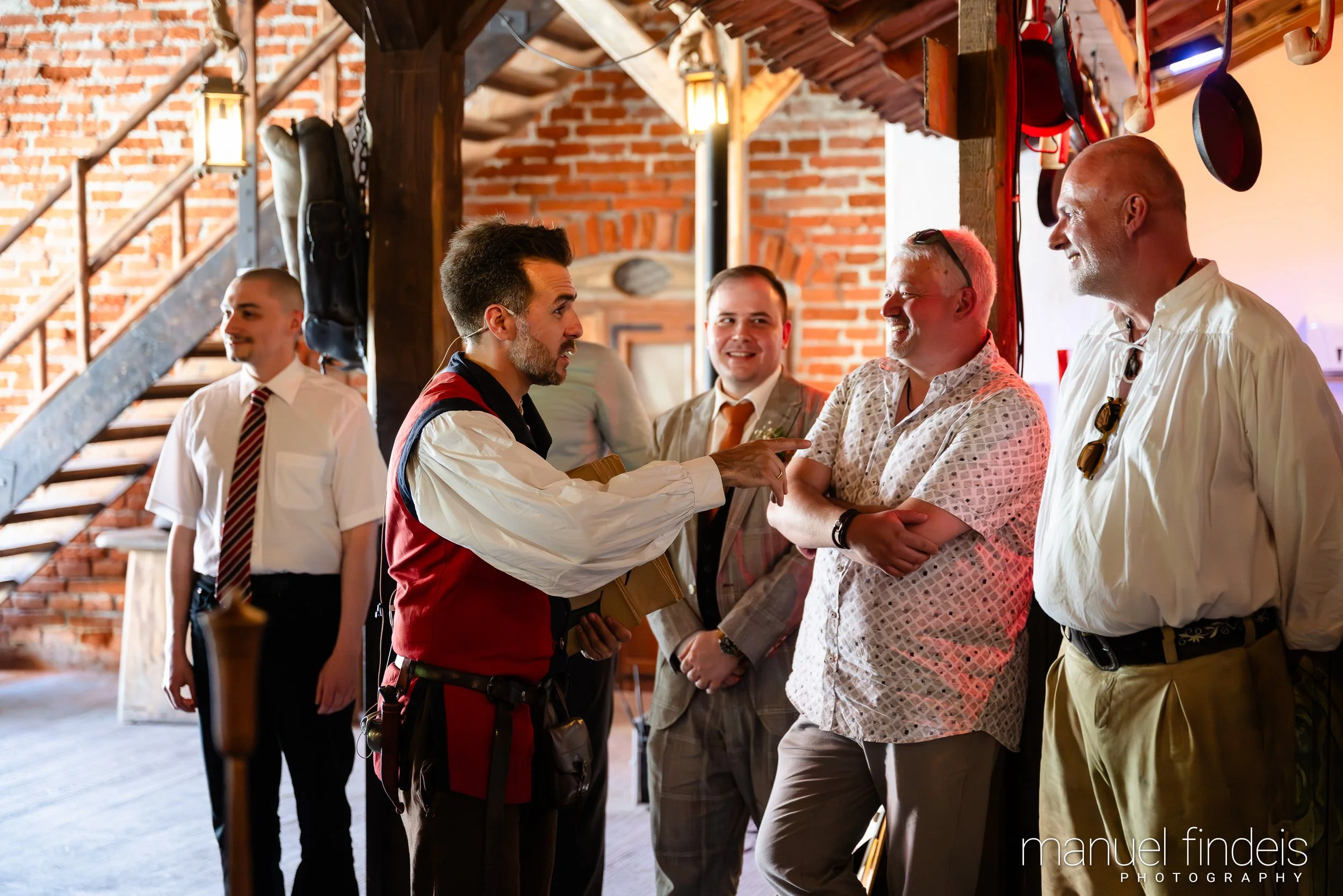 0648_Hochzeit-LUM_www.manuelfindeis.com.jpg