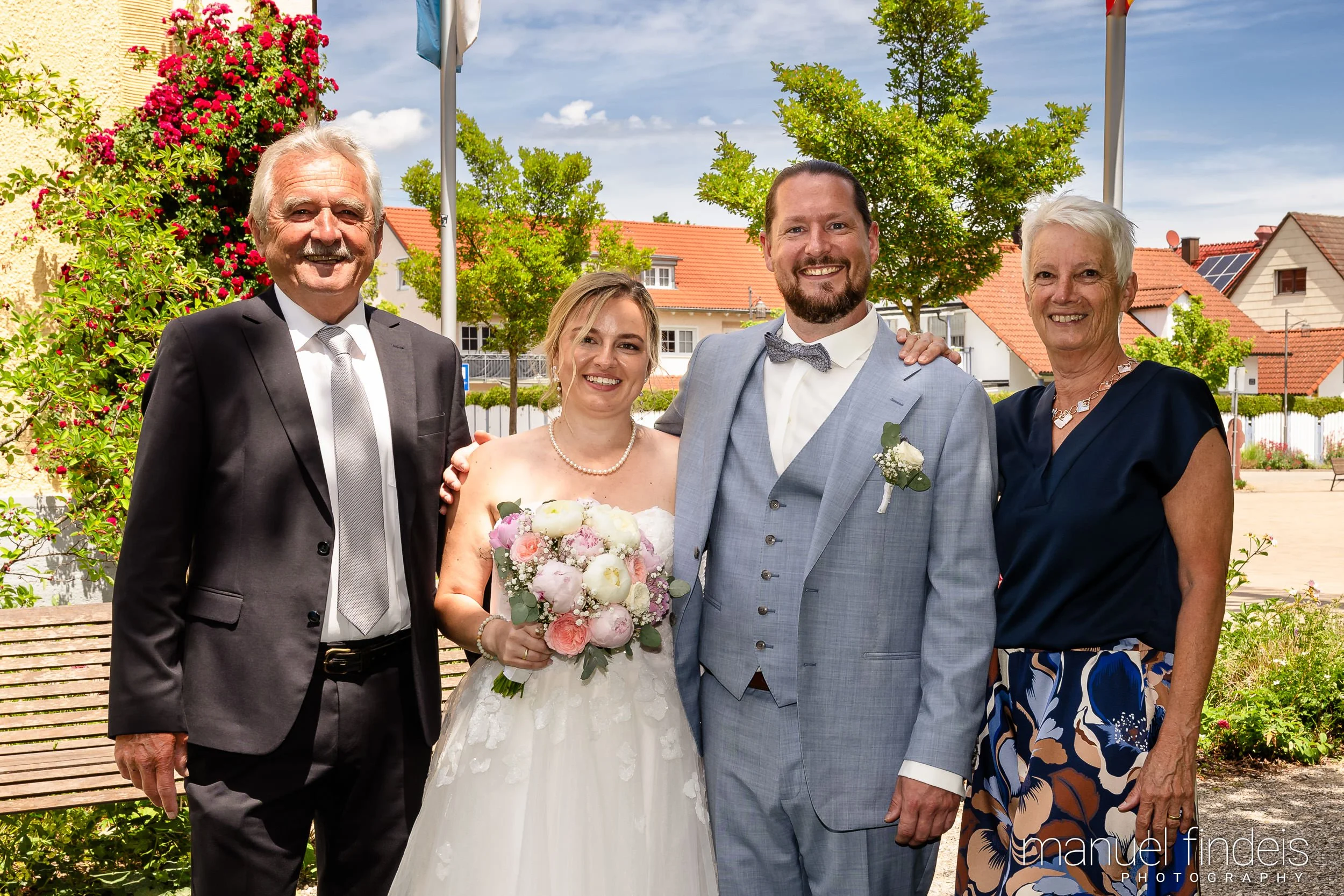 0427_Hochzeit_RundS_www.manuelfindeis.com.jpg