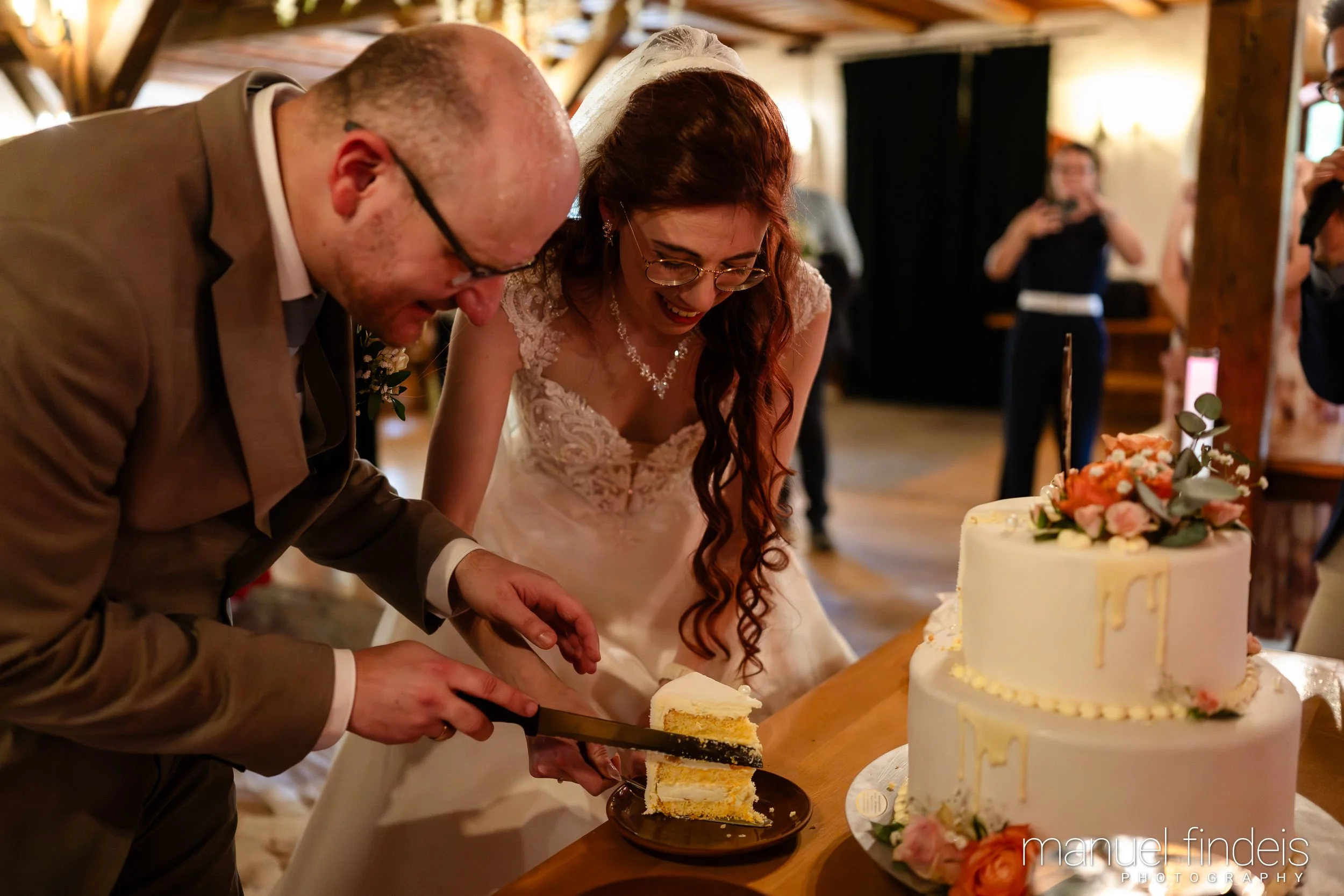 0394_Hochzeit-LUM_www.manuelfindeis.com.jpg