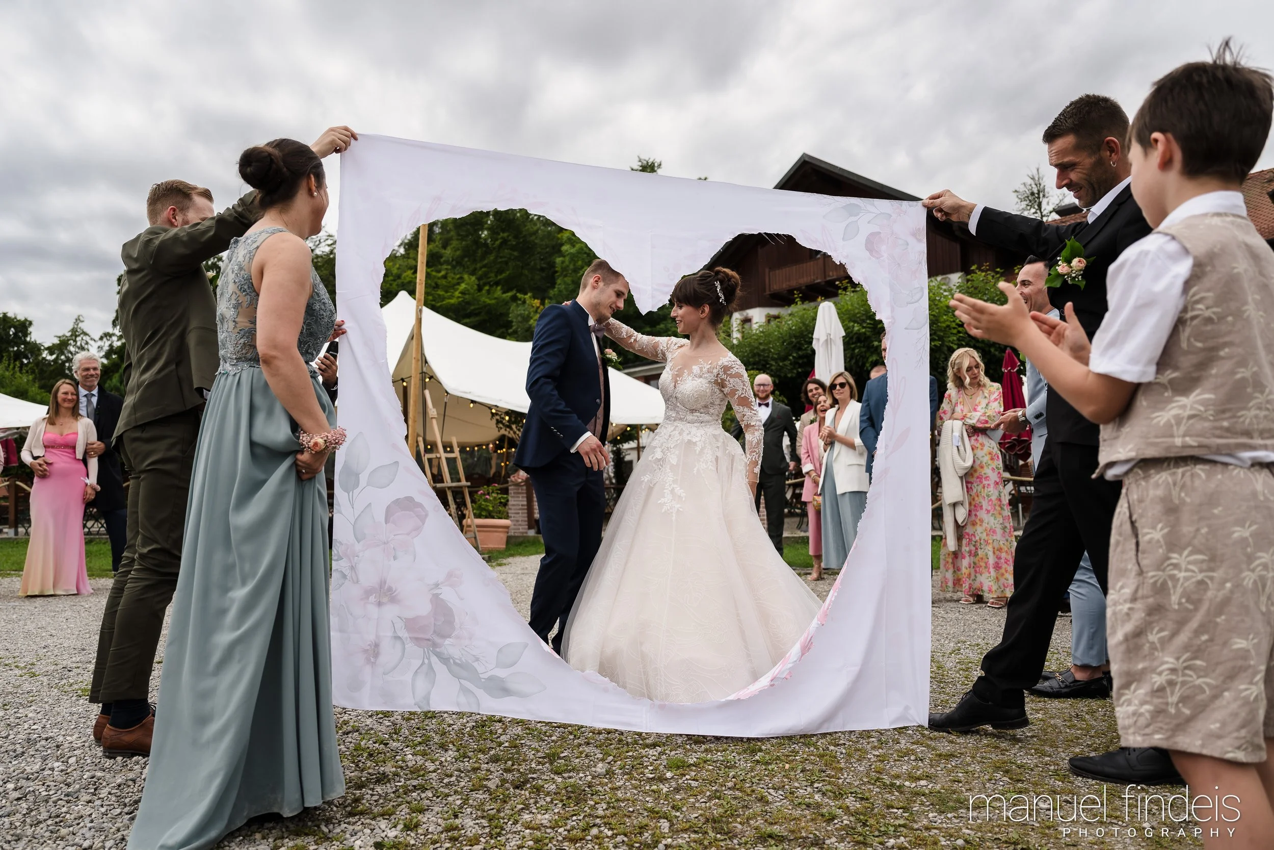 0565_Hochzeit-AuJ_www.manuelfindeis.com.jpg