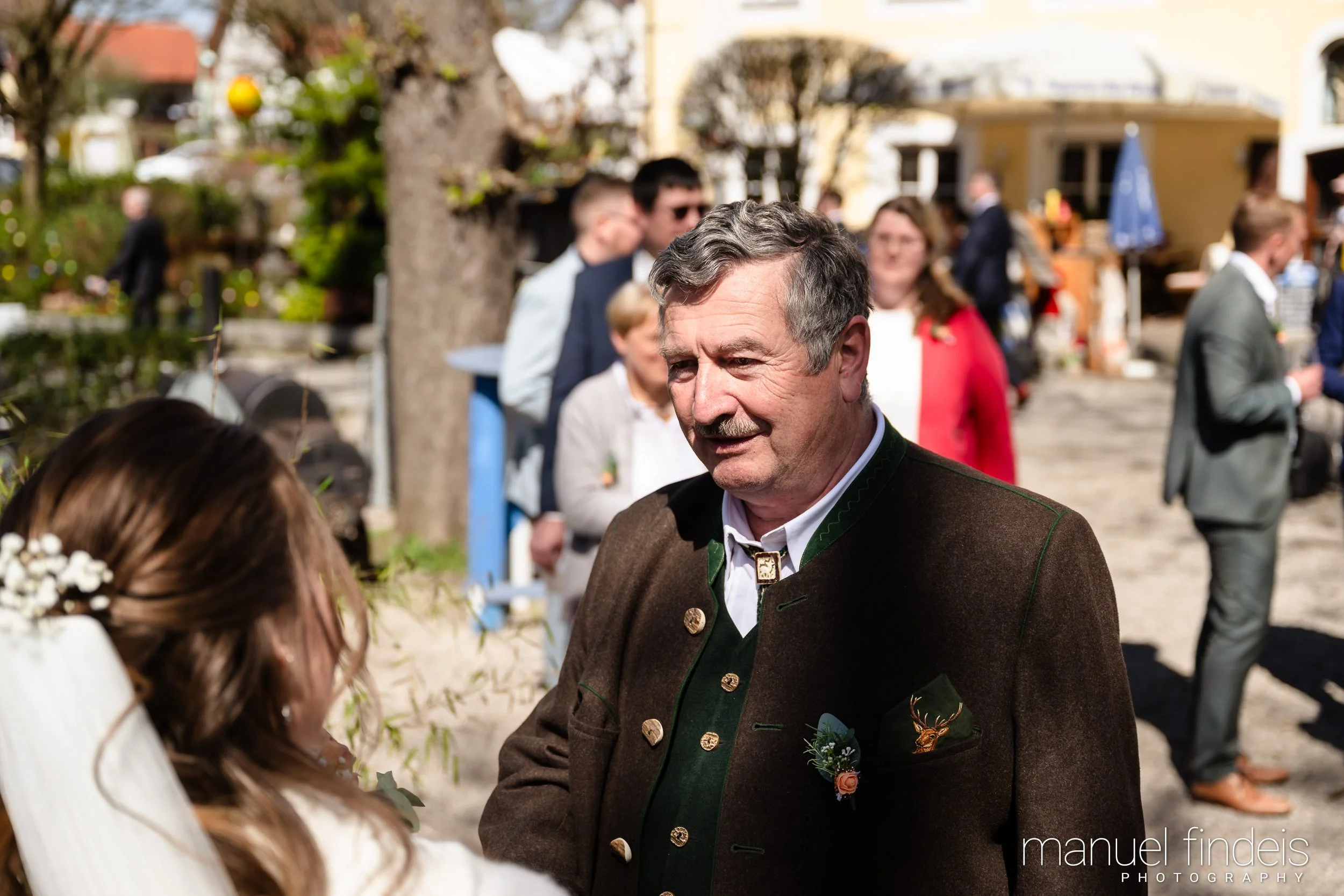 0477_Hochzeit_VuA_www.manuelfindeis.com.jpg