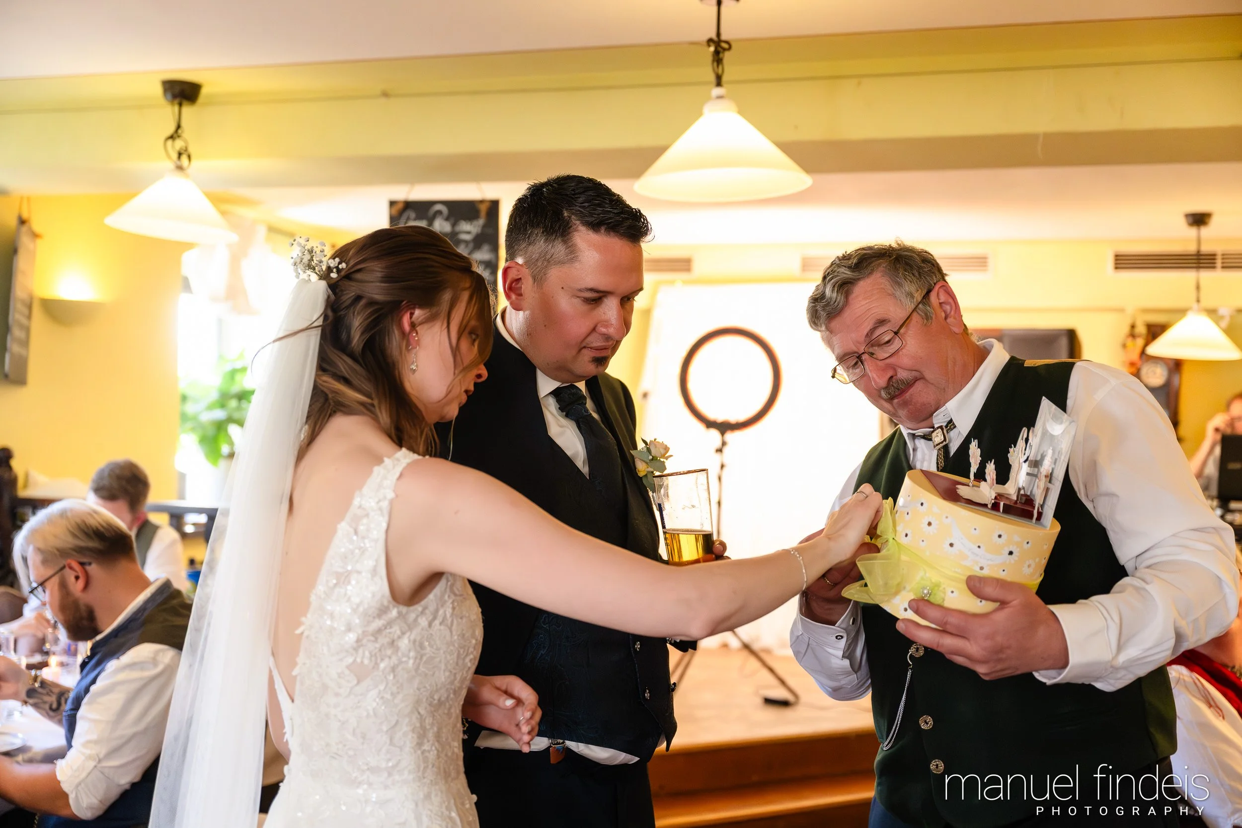 0777_Hochzeit_VuA_www.manuelfindeis.com.jpg