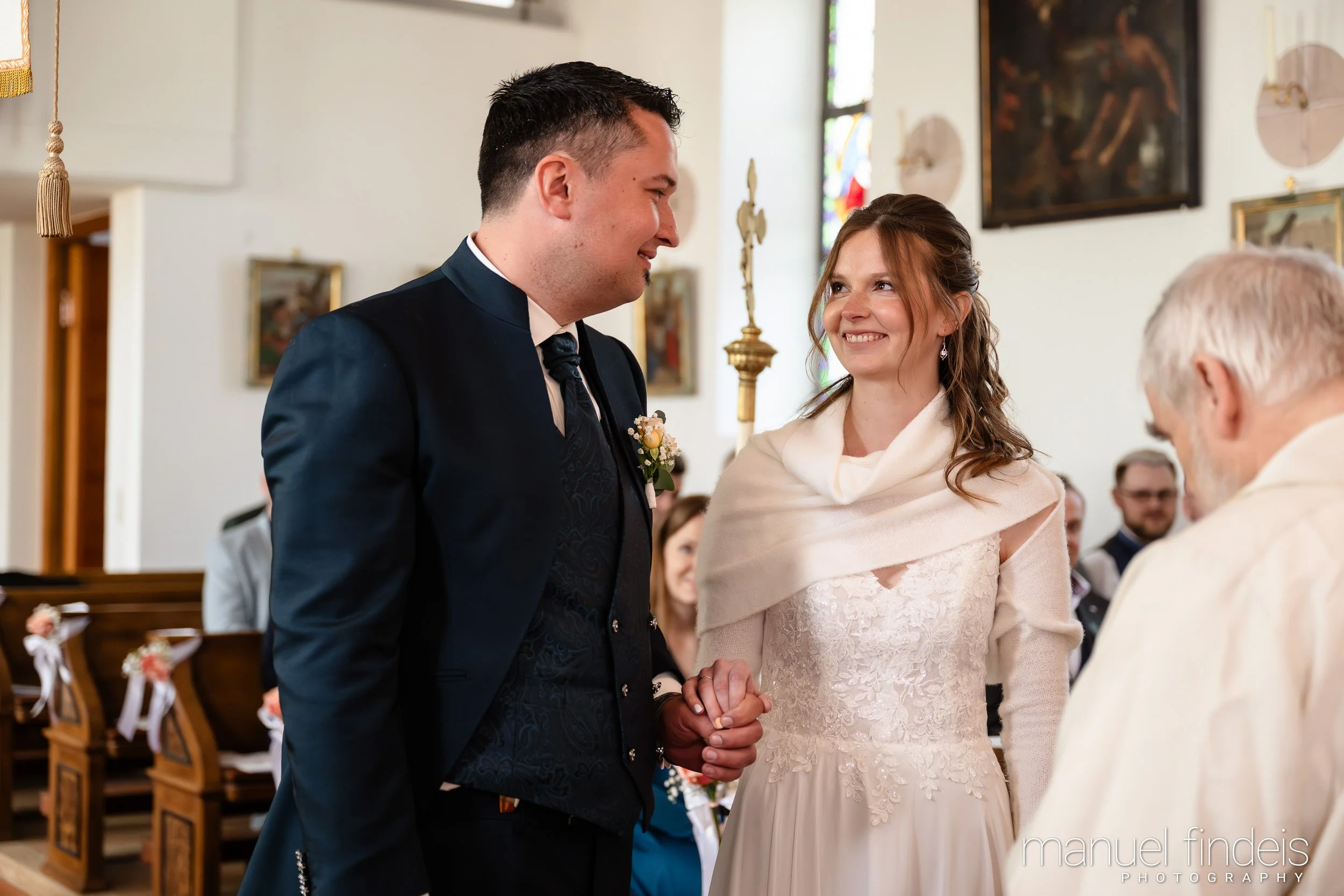 0273_Hochzeit_VuA_www.manuelfindeis.com.jpg