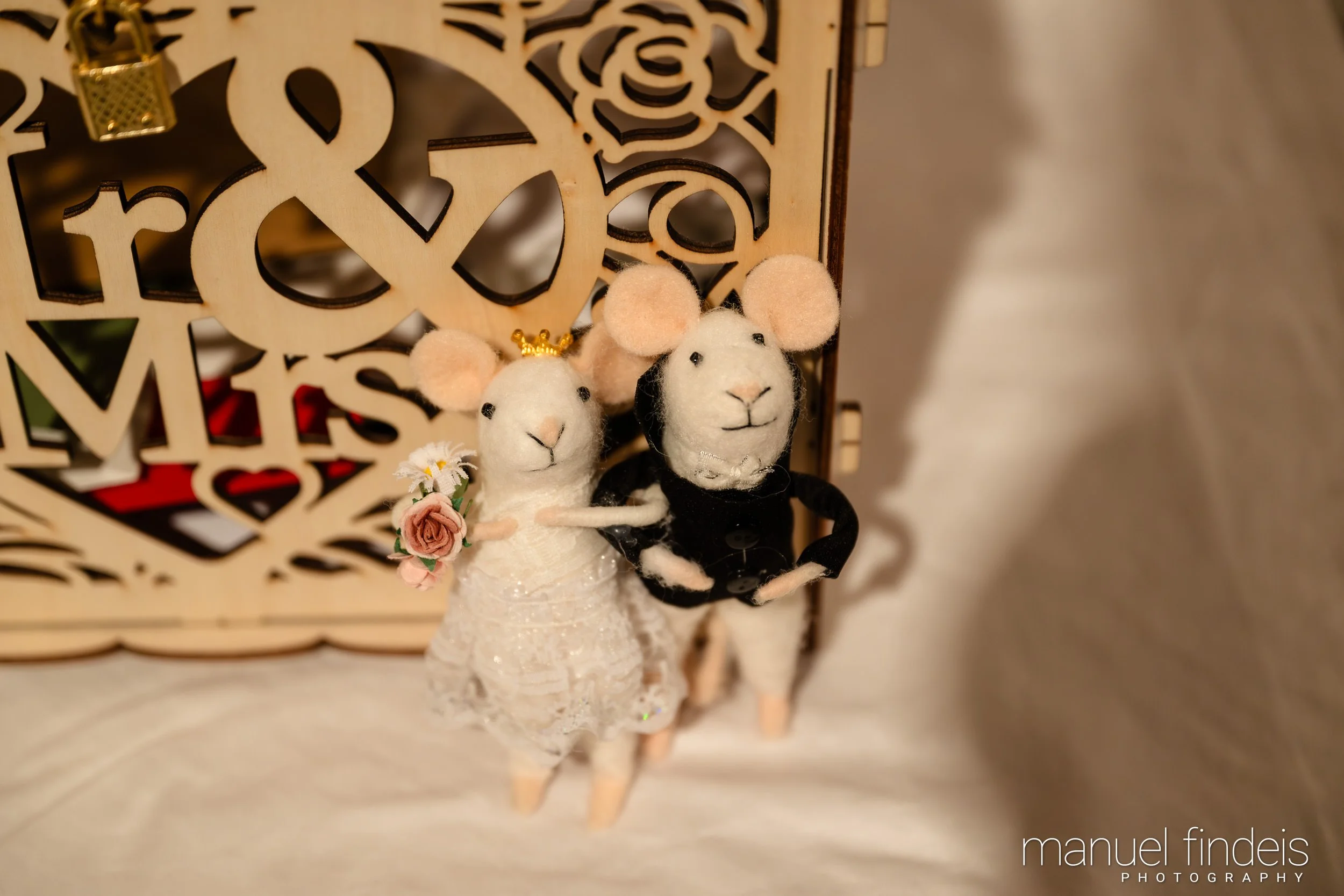 1061_Hochzeit_RuS_www.manuelfindeis.com.jpg