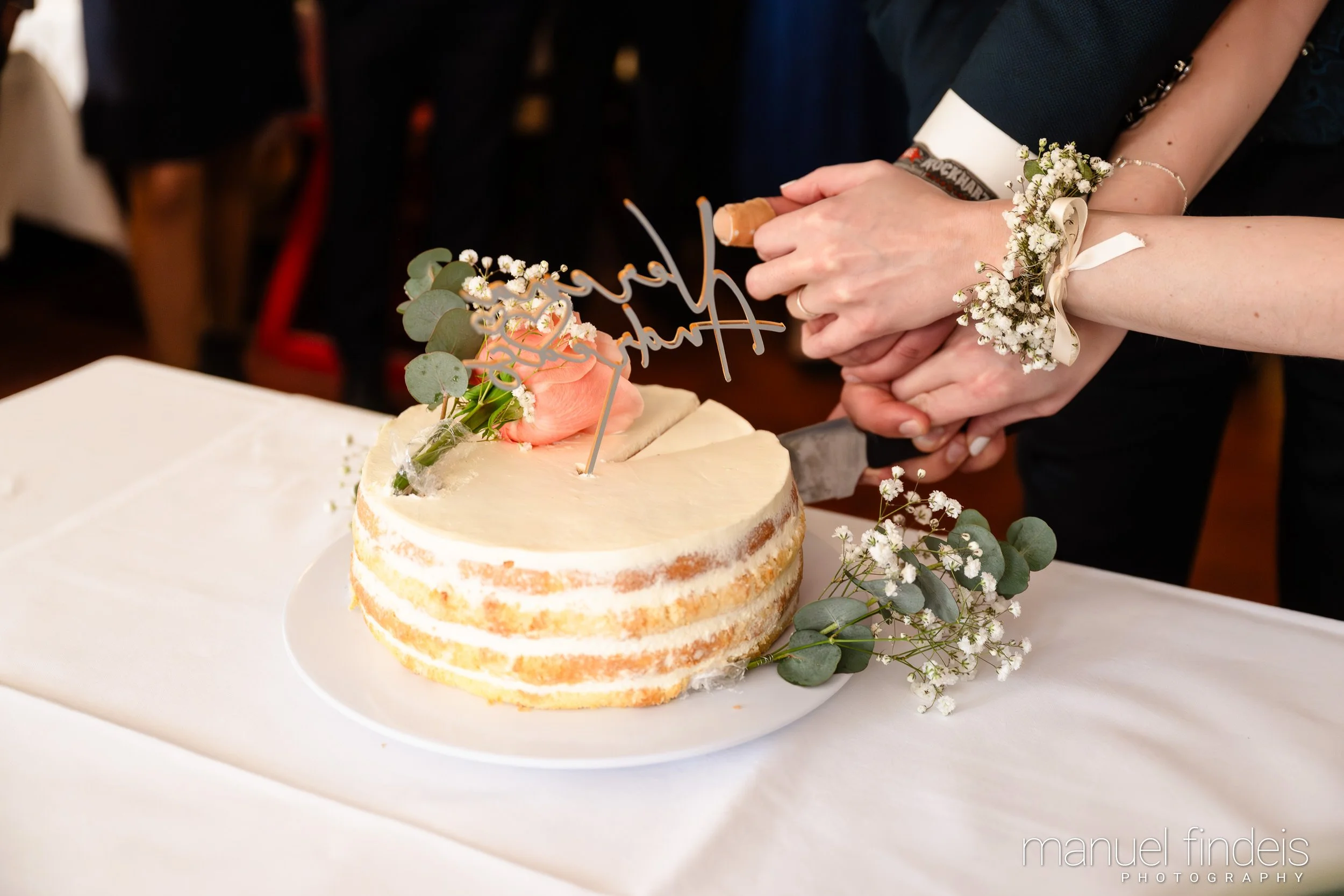 0733_Hochzeit_VuA_www.manuelfindeis.com.jpg