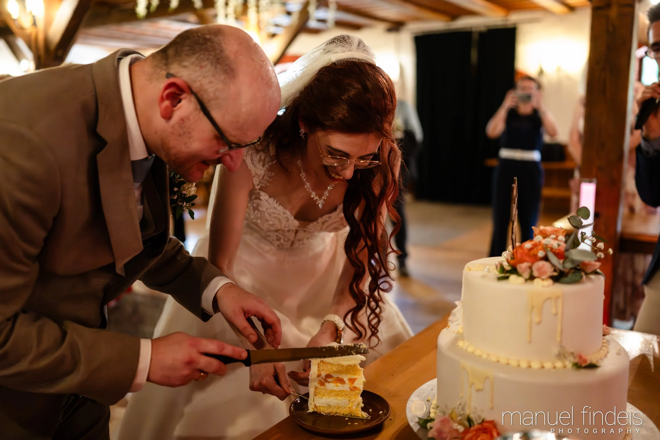 0395_Hochzeit-LUM_www.manuelfindeis.com.jpg