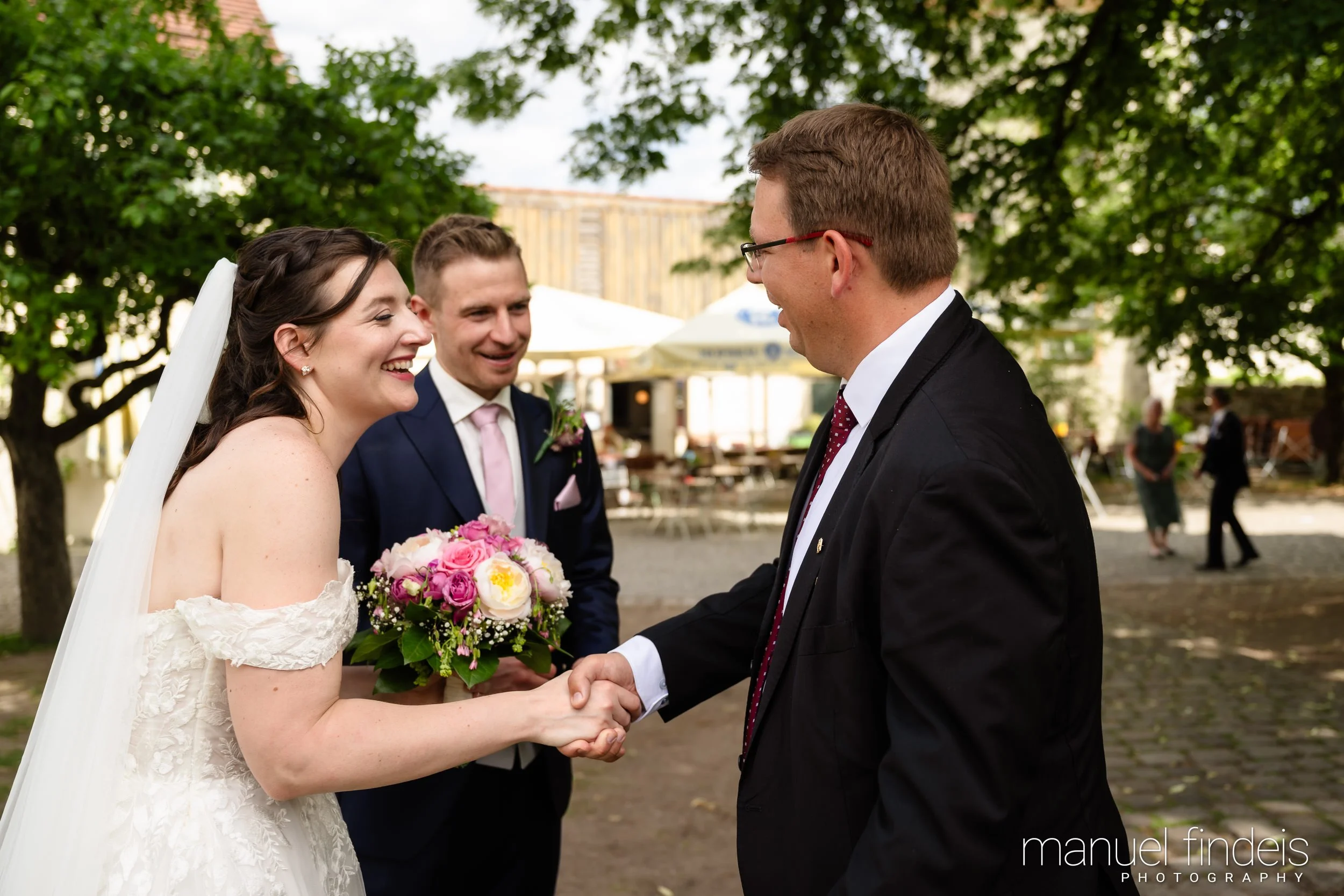 0342_Hochzeit_RuS_www.manuelfindeis.com.jpg